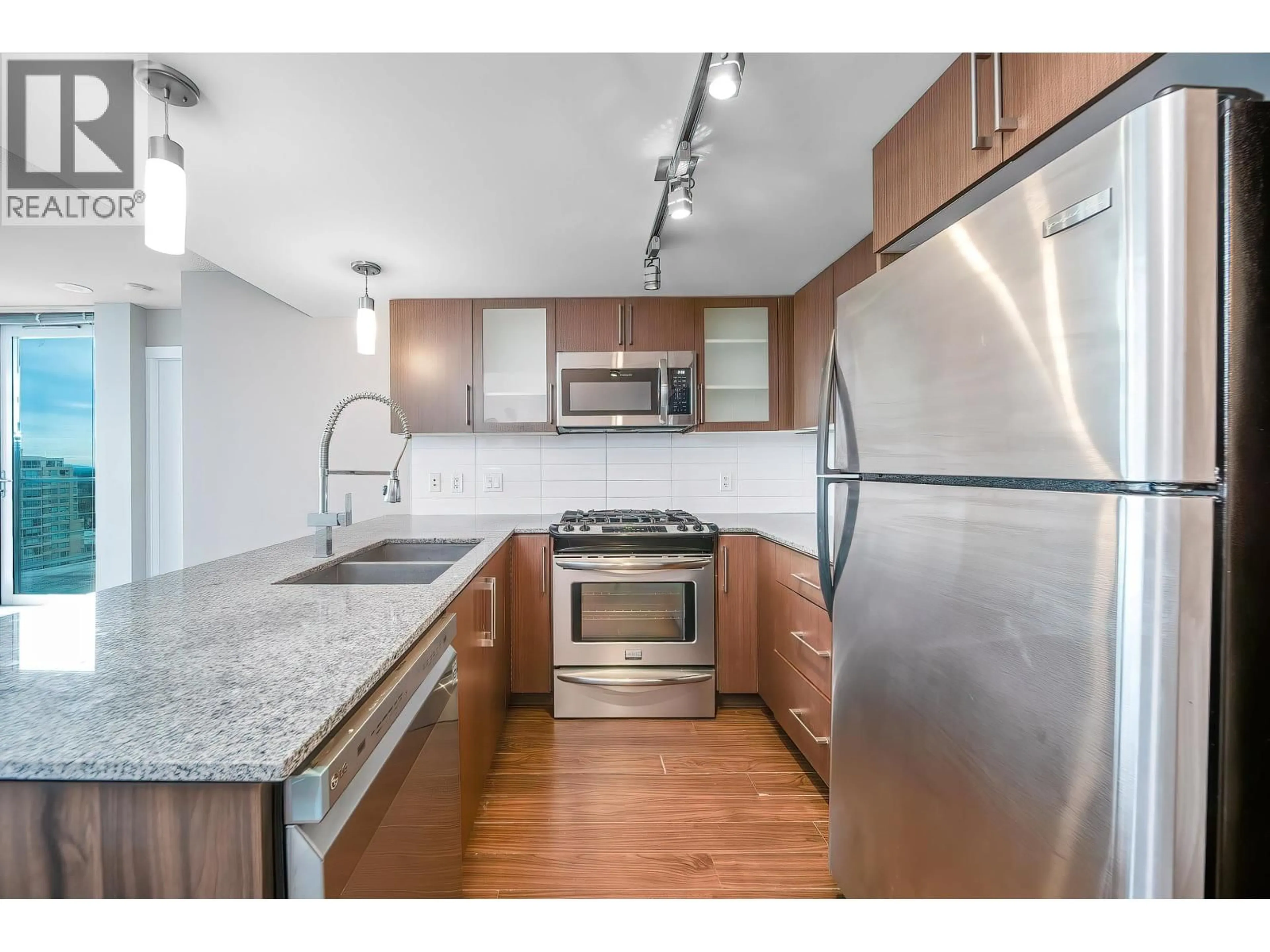 Standard kitchen, unknown for 1706 - 8068 WESTMINSTER HIGHWAY, Richmond British Columbia V6X0C6