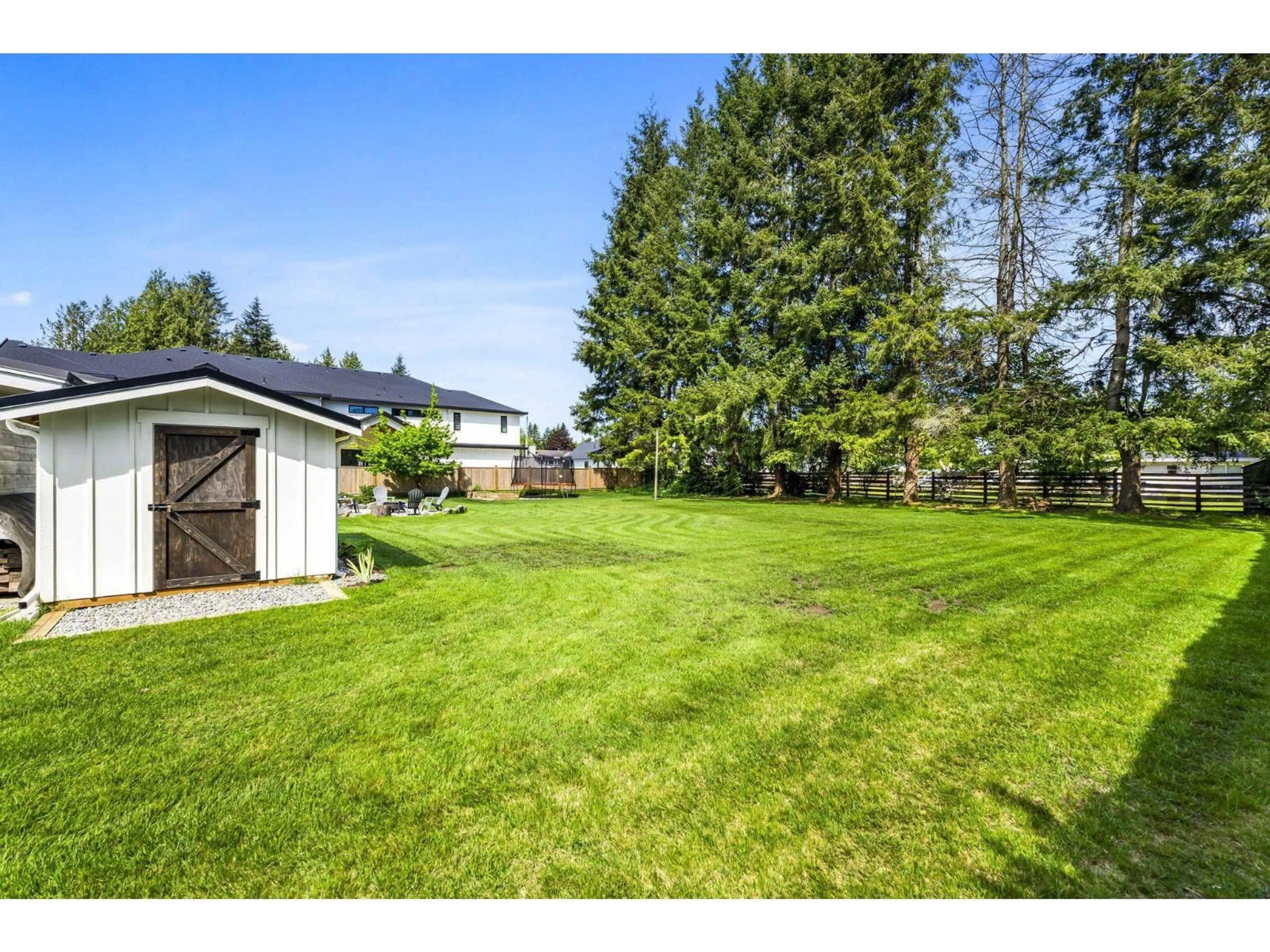 A pic from outside/outdoor area/front of a property/back of a property/a pic from drone, unknown for 24633 56 AVENUE, Langley British Columbia V2Z1B9
