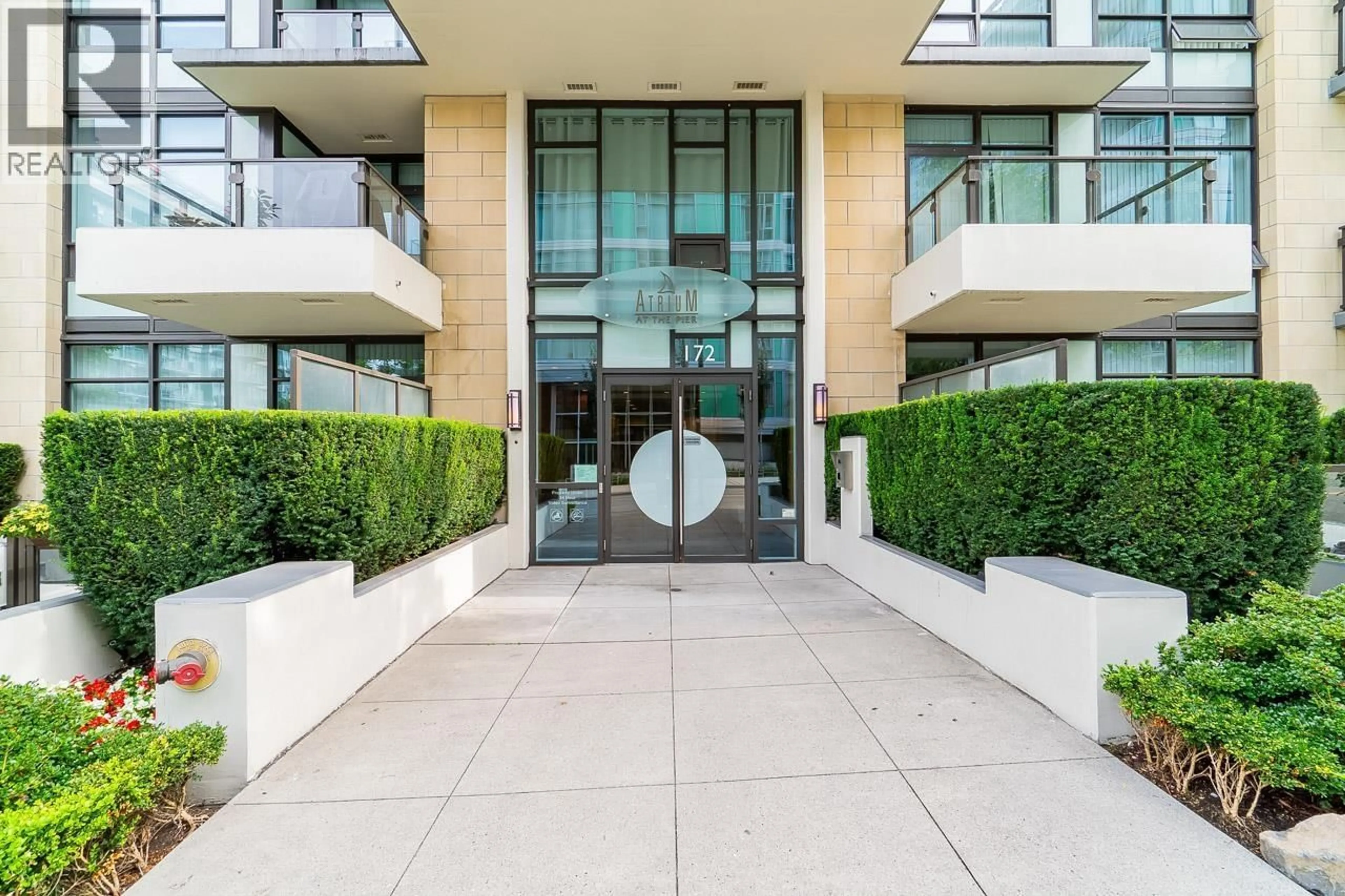 Indoor foyer for 905 - 172 VICTORY SHIP WAY, North Vancouver British Columbia V7L0B5