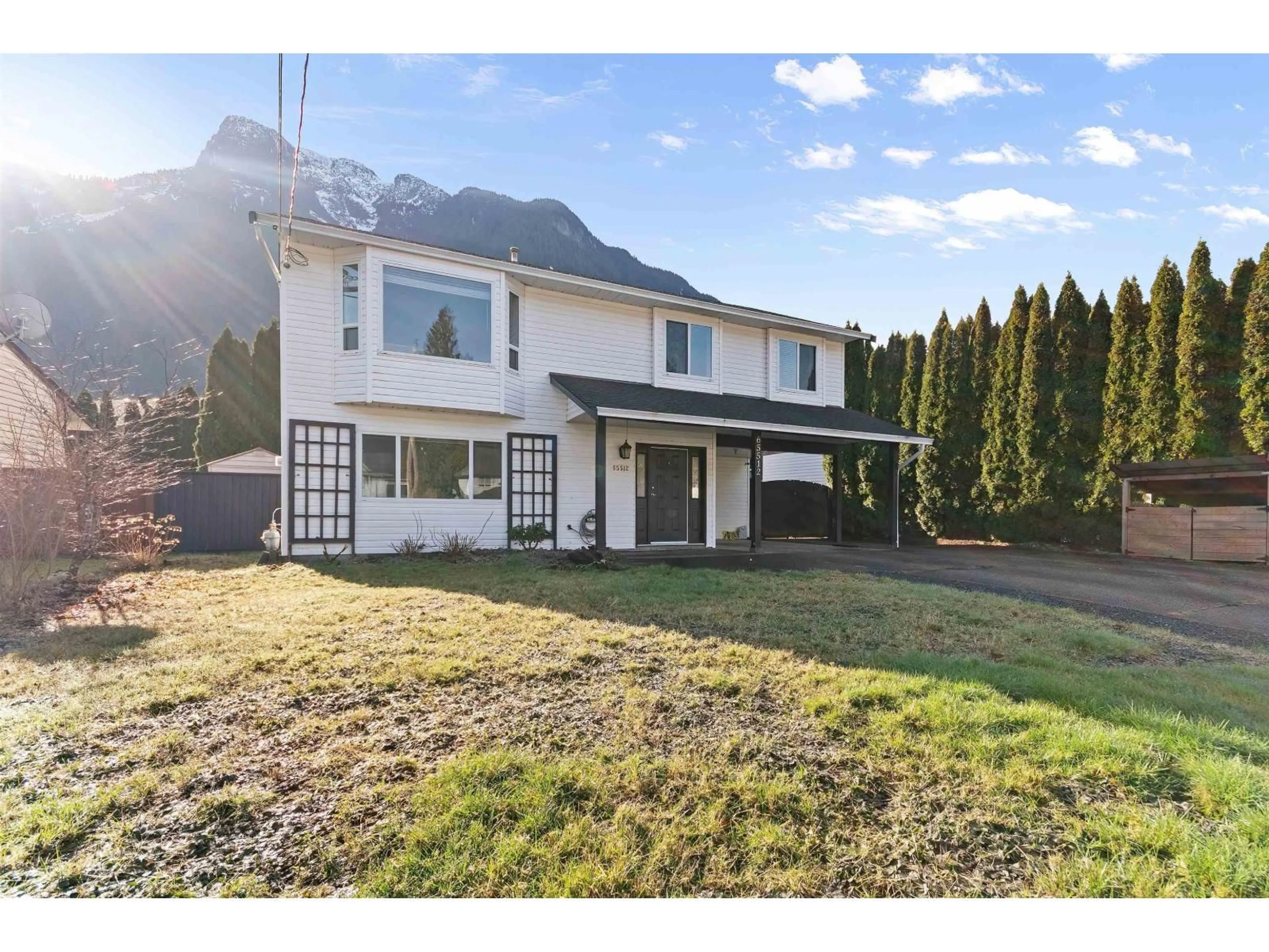 Home with vinyl exterior material, mountain view for 65512 DOGWOOD DRIVE, Hope British Columbia V0X1L1
