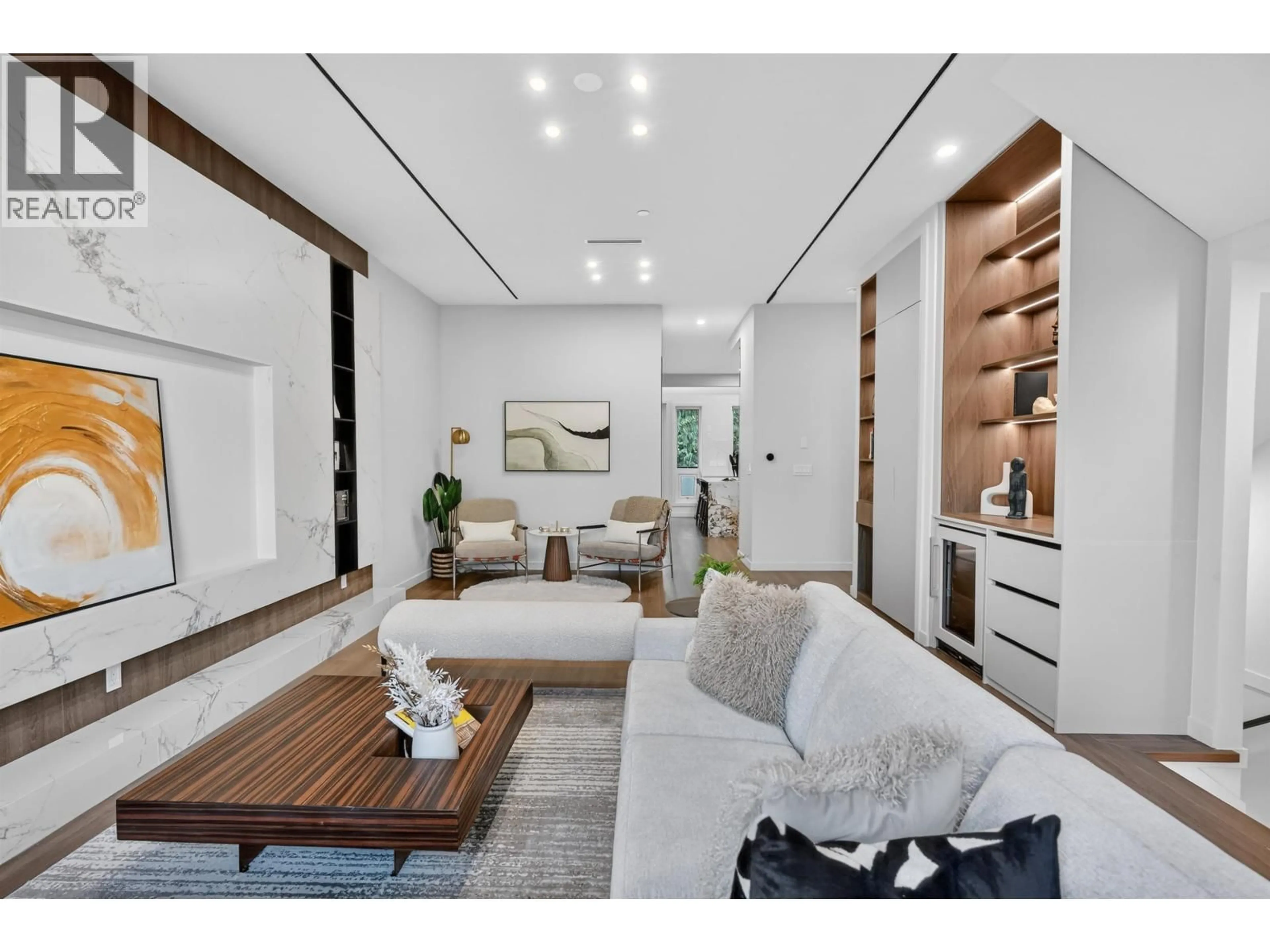 Living room with furniture, wood/laminate floor for 3548 35TH AVENUE, Vancouver British Columbia V6N2N5