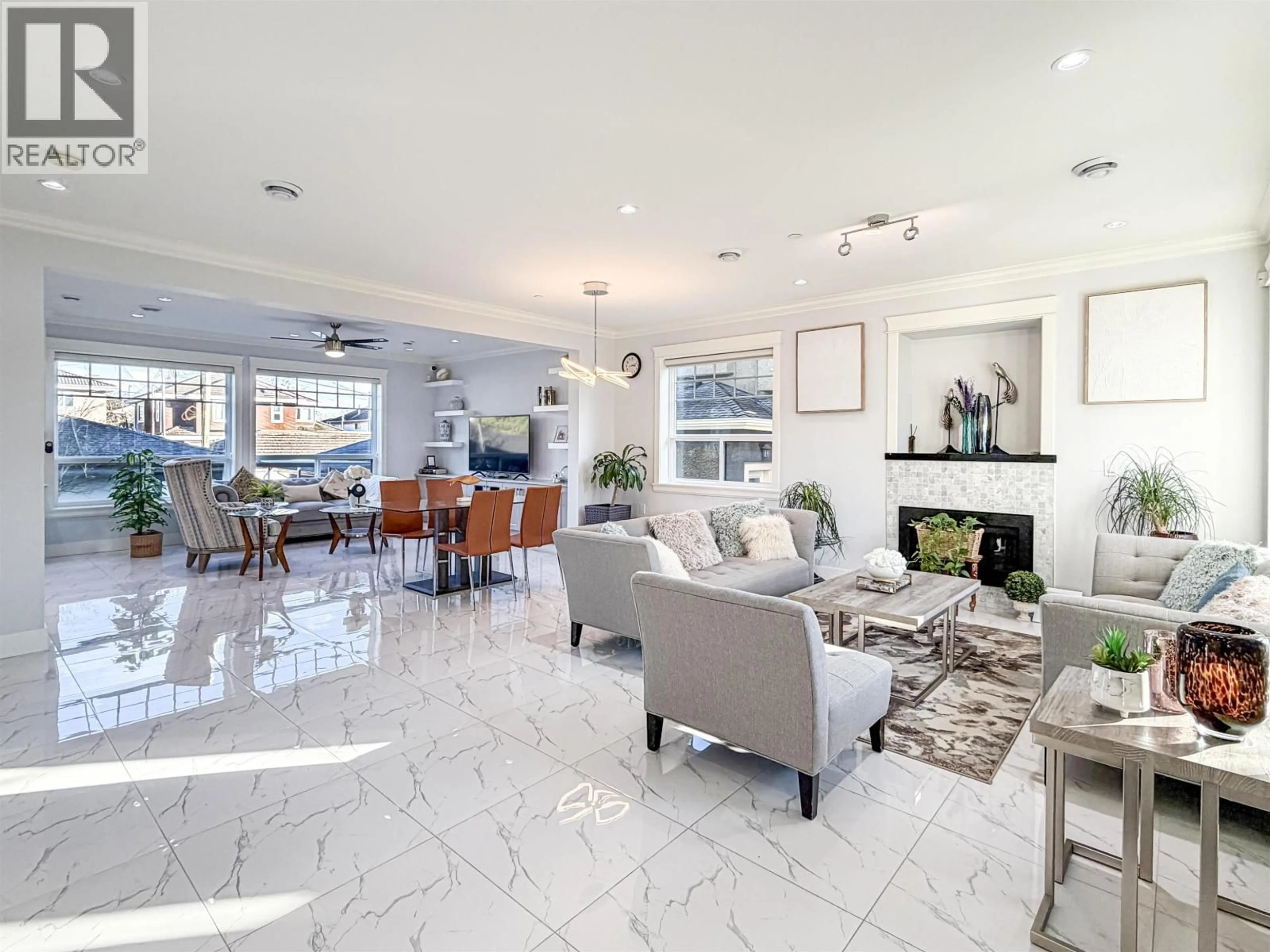 Living room with furniture, ceramic/tile floor for 5626 ELIZABETH STREET, Vancouver British Columbia V5Y3J9