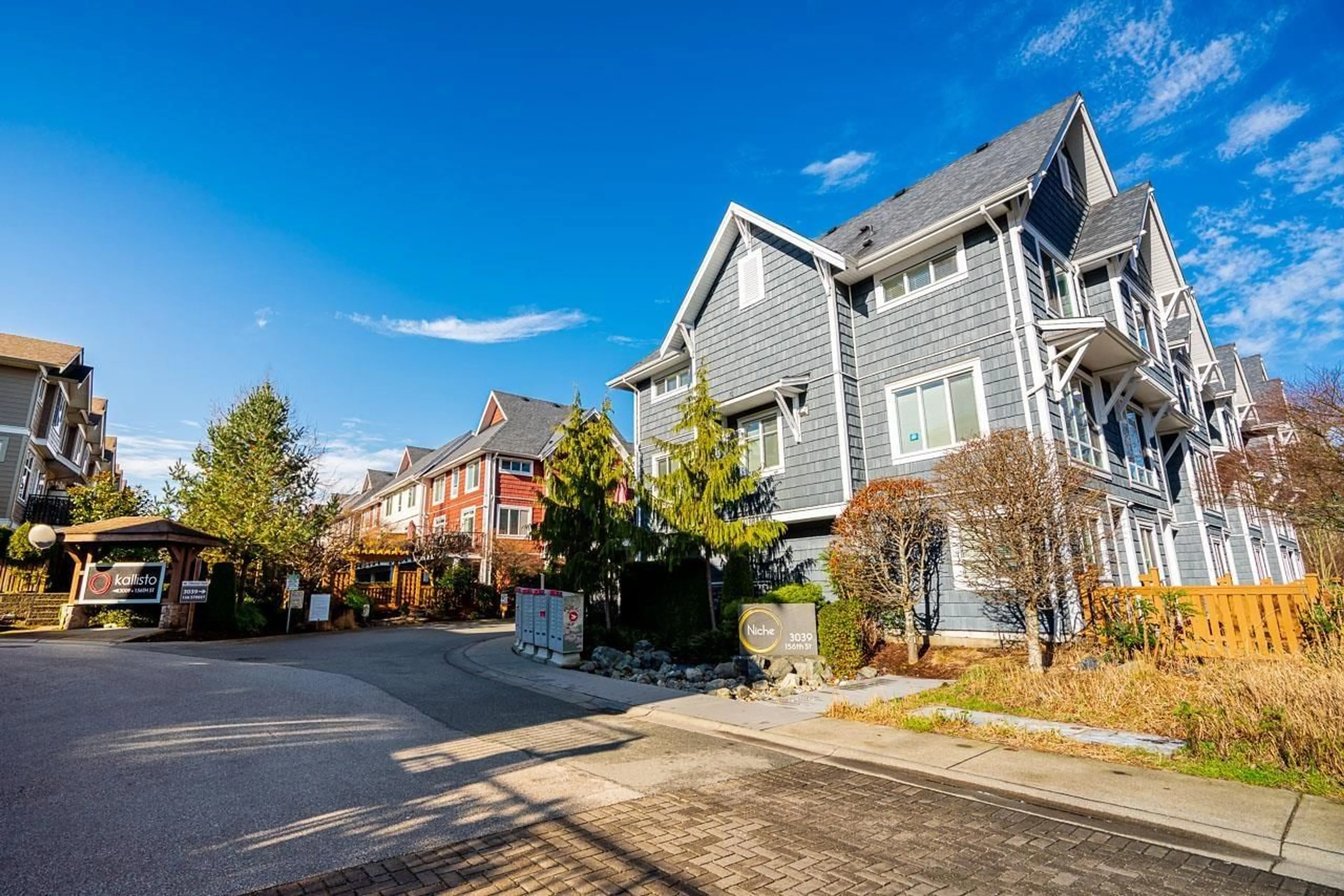 Unknown for 29 - 3039 156 STREET, Surrey British Columbia V3Z6T5