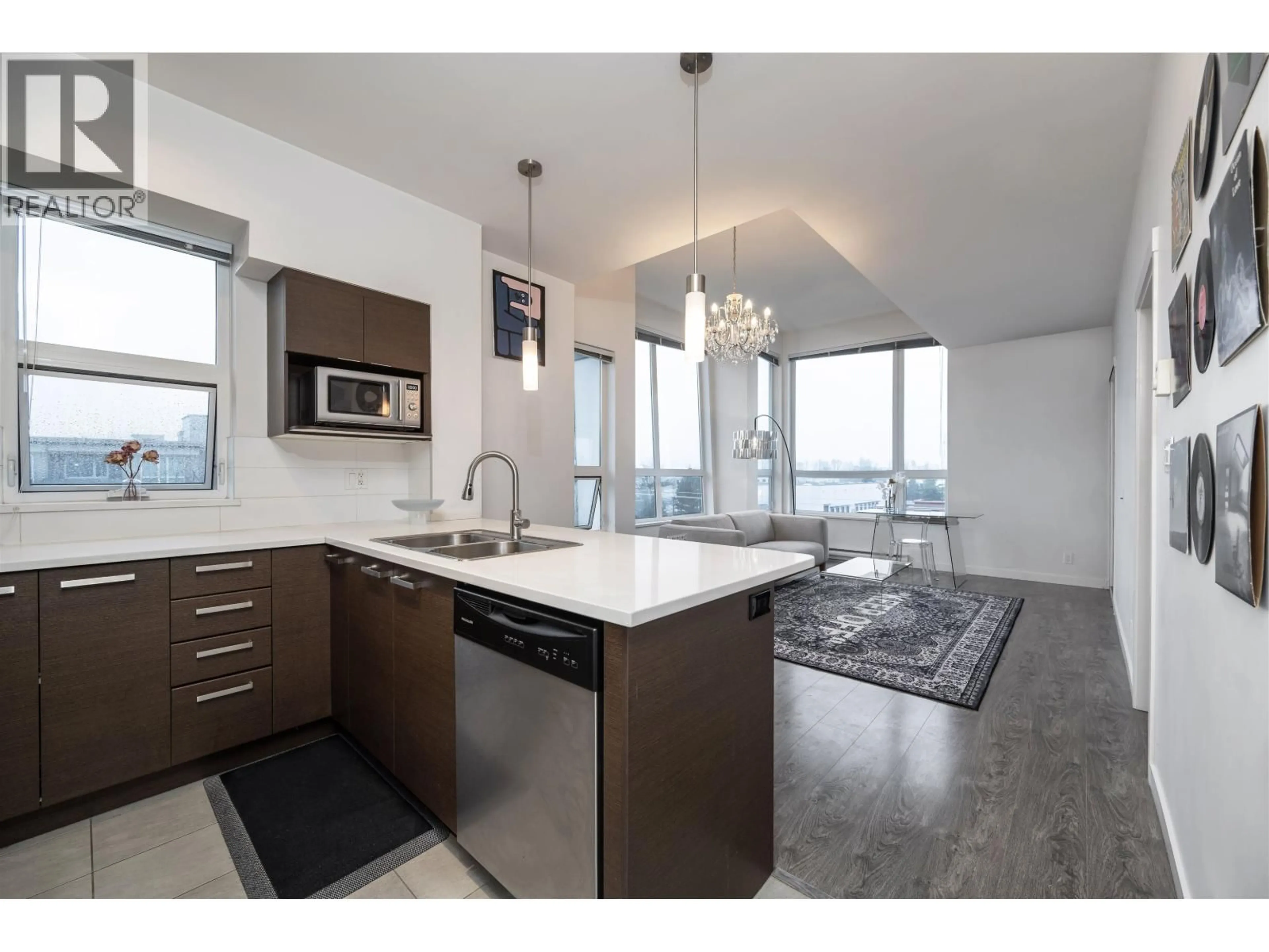 Open concept kitchen, unknown for 426 - 10880 NO. 5 ROAD, Richmond British Columbia V6W0B3