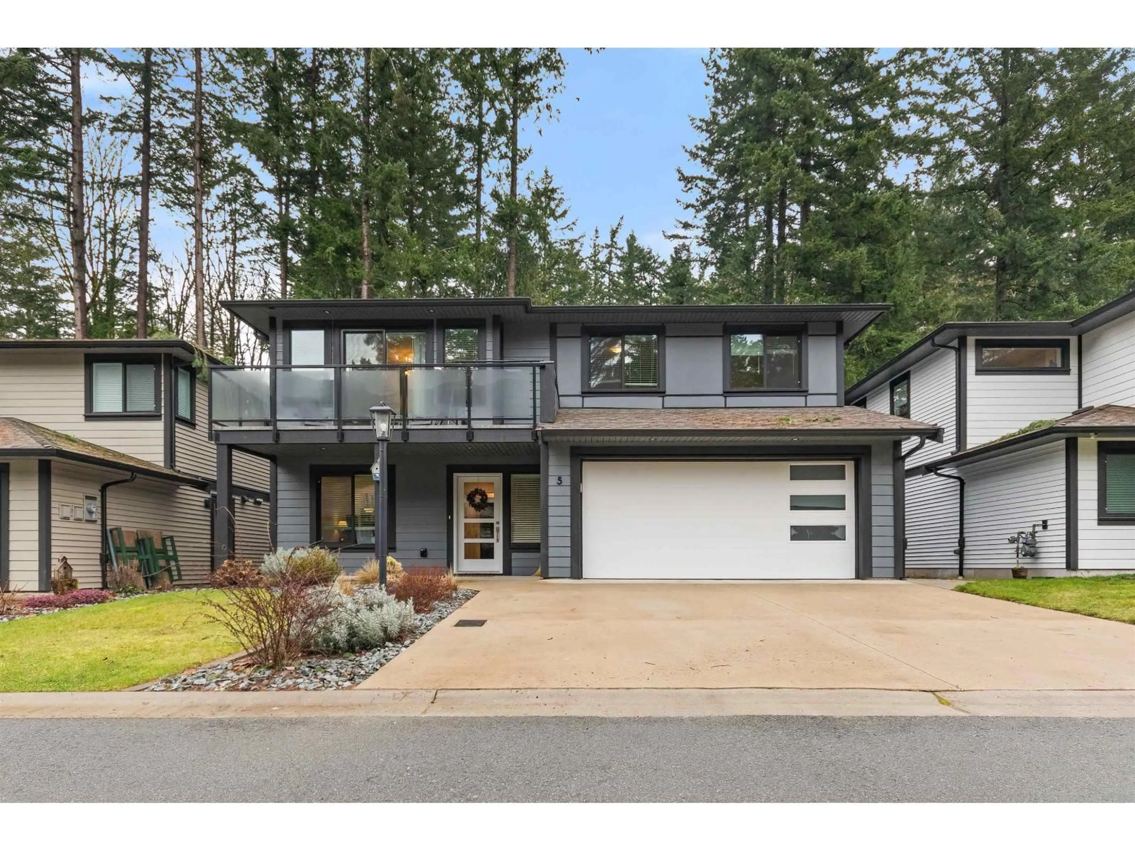 Home with vinyl exterior material, street for 5 - 21196 KETTLE VALLEY ROAD, Hope British Columbia V0X1L1
