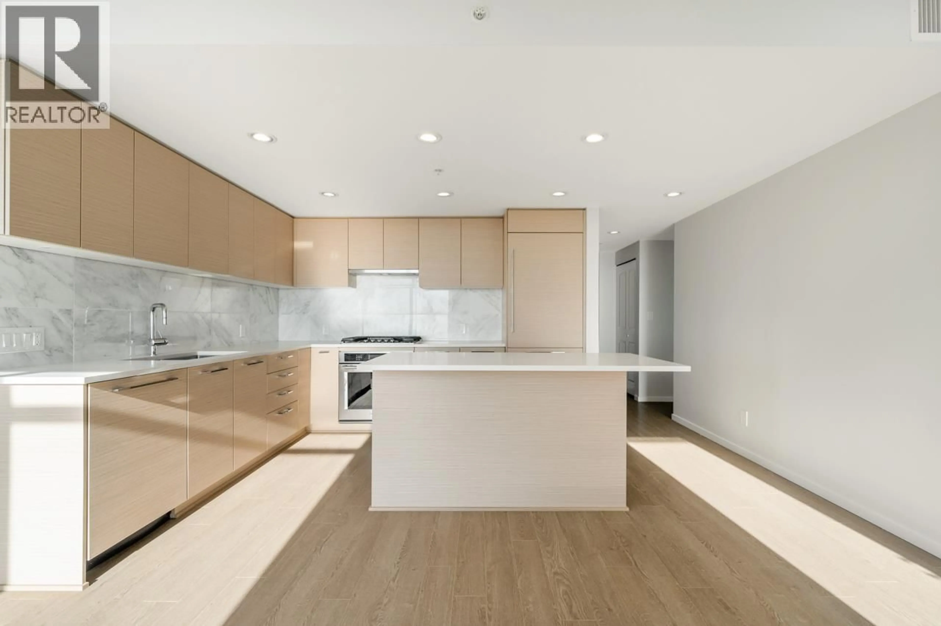 Open concept kitchen, unknown for 1901 - 6700 DUNBLANE AVENUE, Burnaby British Columbia V5H0J3