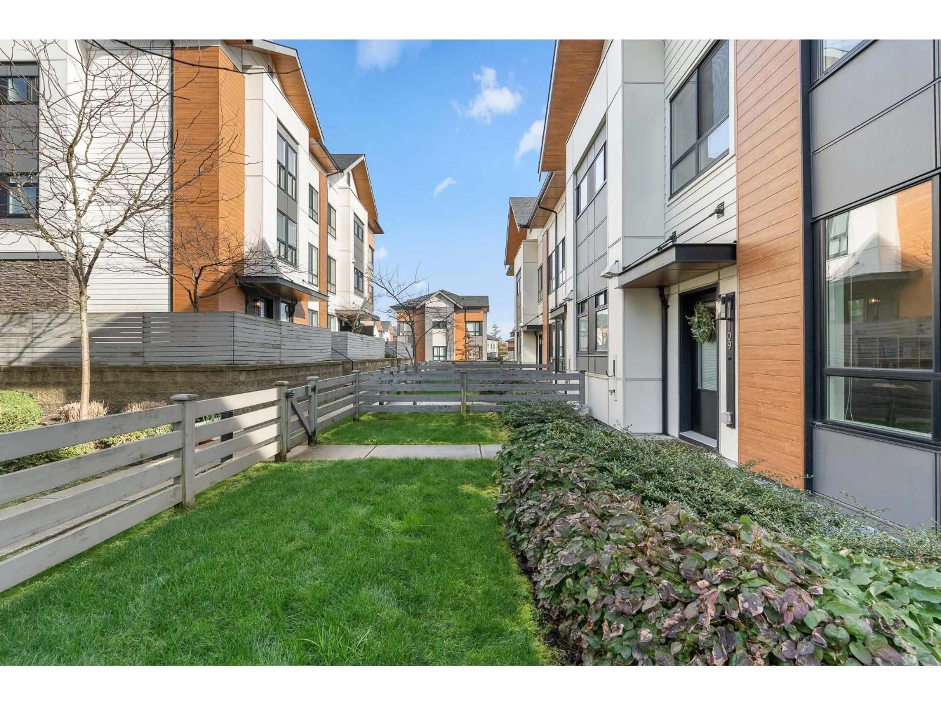 Patio, street for 109 - 15111 EDMUND DRIVE, Surrey British Columbia V3S0A5