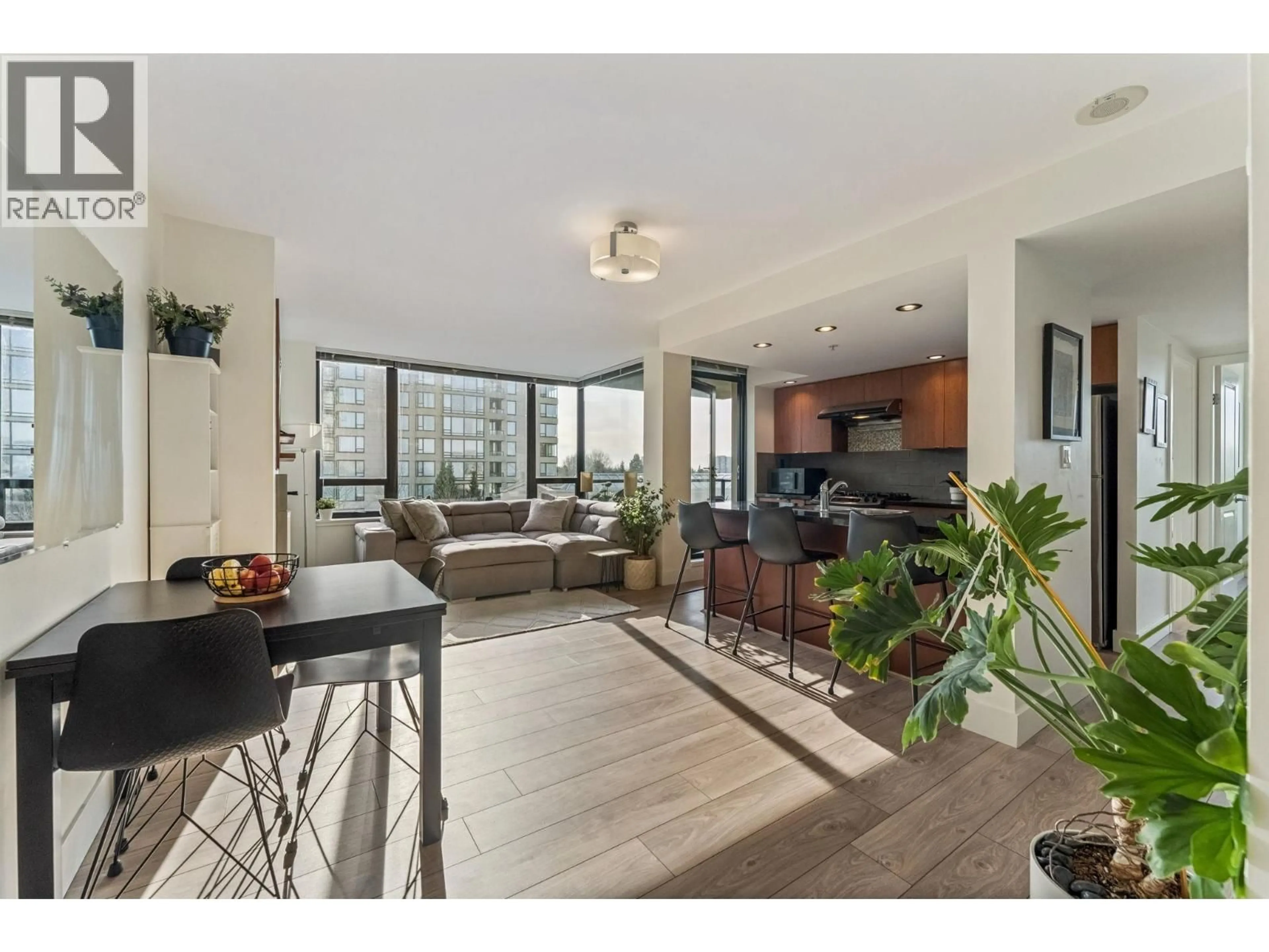 Open concept kitchen, unknown for 808 - 9180 HEMLOCK DRIVE, Richmond British Columbia V6Y4J5