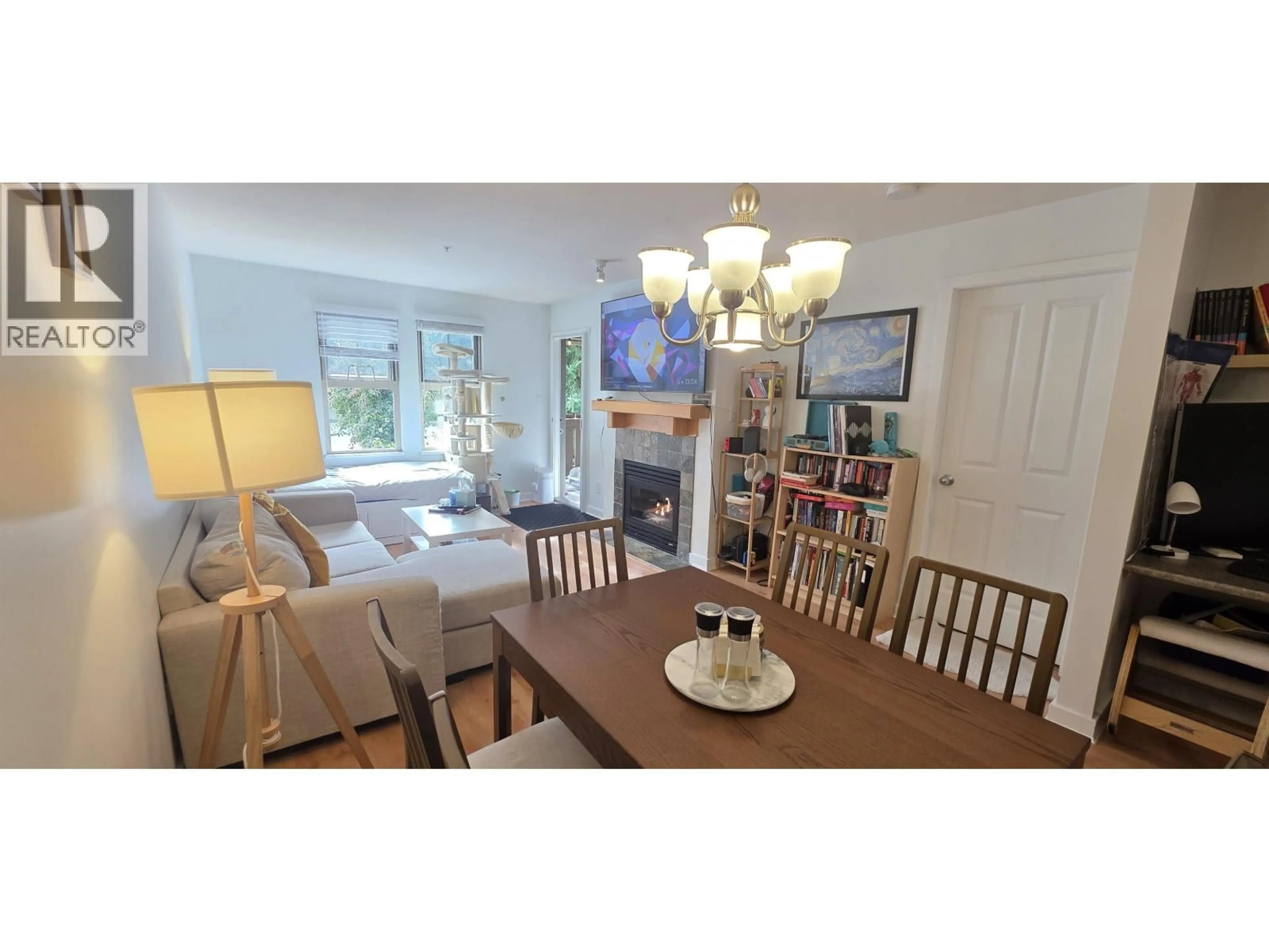 Dining room, wood/laminate floor for 201 - 15 SMOKEY SMITH PLACE, New Westminster British Columbia V3L5V7
