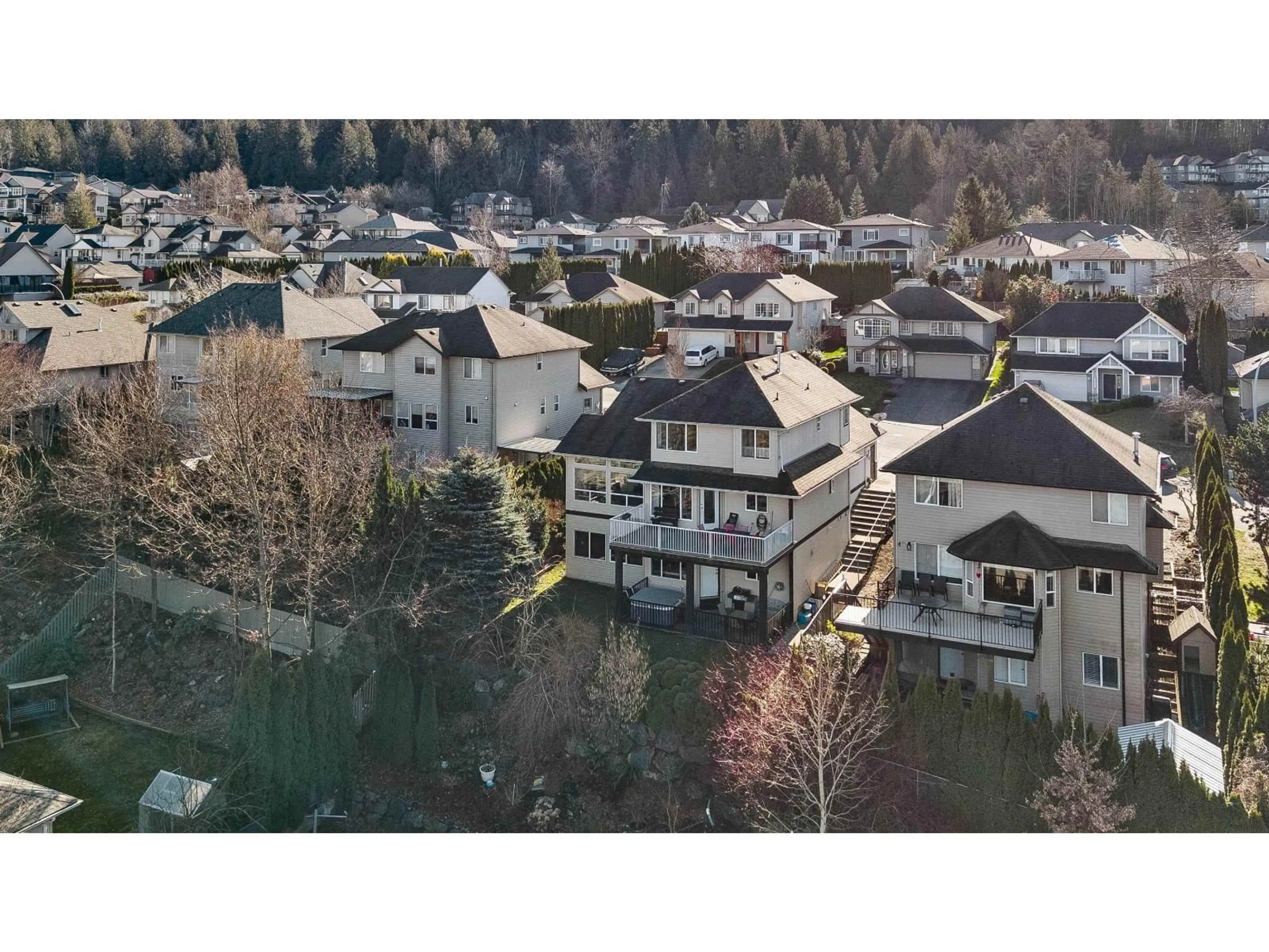 A pic from outside/outdoor area/front of a property/back of a property/a pic from drone, unknown for 46286 VALLEYVIEW ROAD, Chilliwack British Columbia V2R5P7