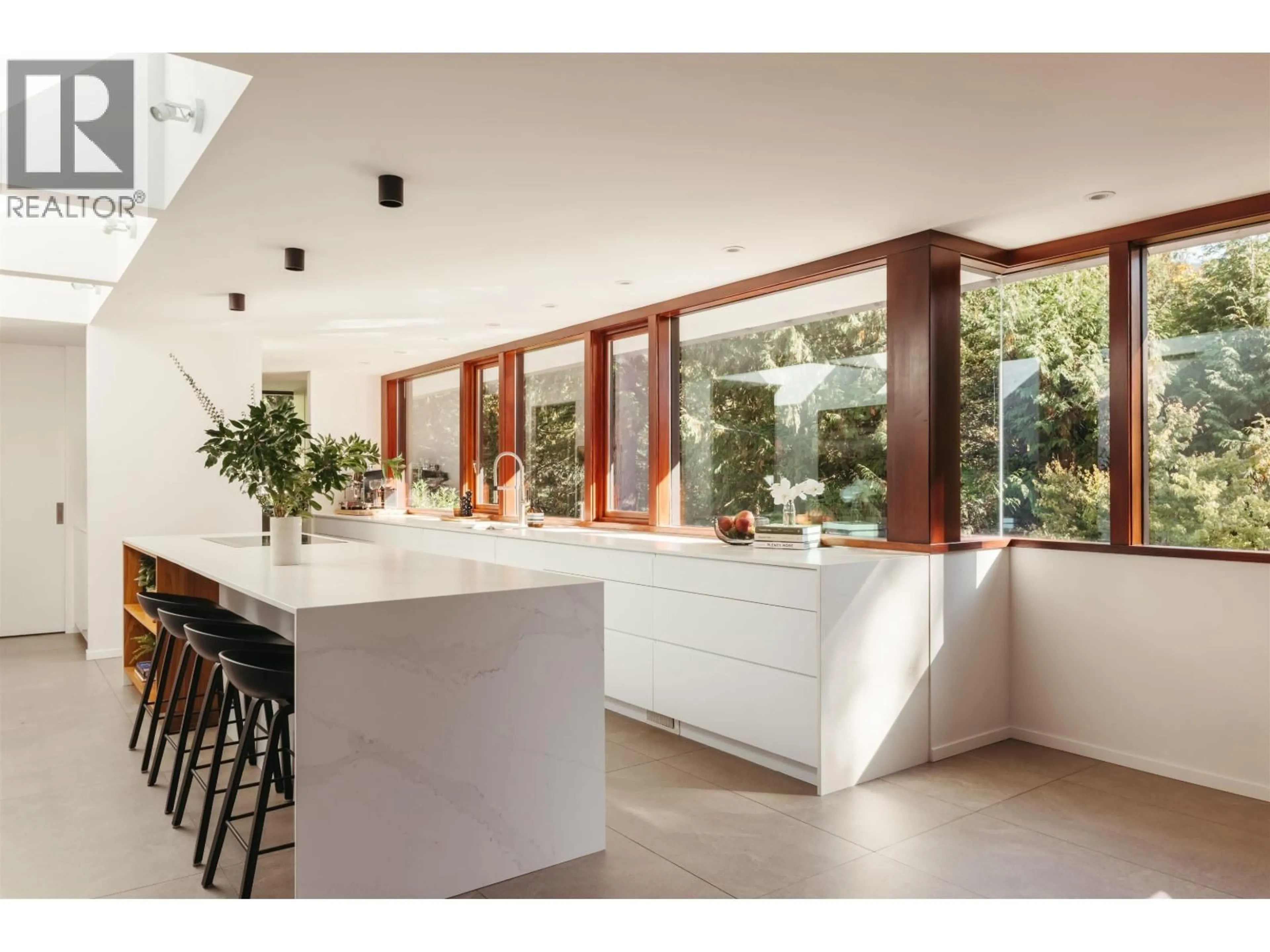 Contemporary kitchen, ceramic/tile floor for 6510 MADRONA CRESCENT, West Vancouver British Columbia V7W2J8