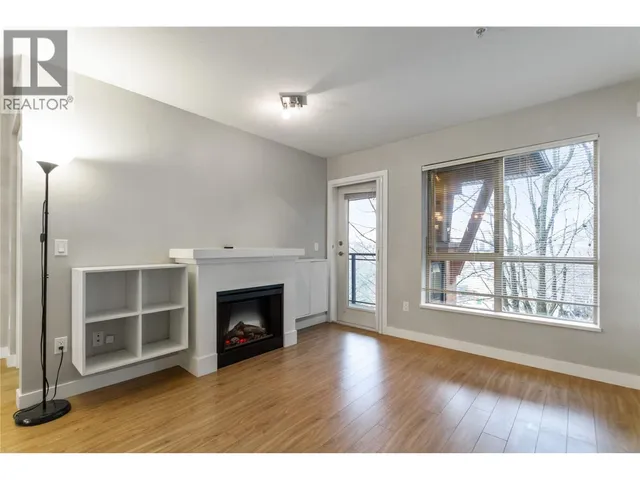 310 - 1633 MACKAY AVENUE, North Vancouver 3