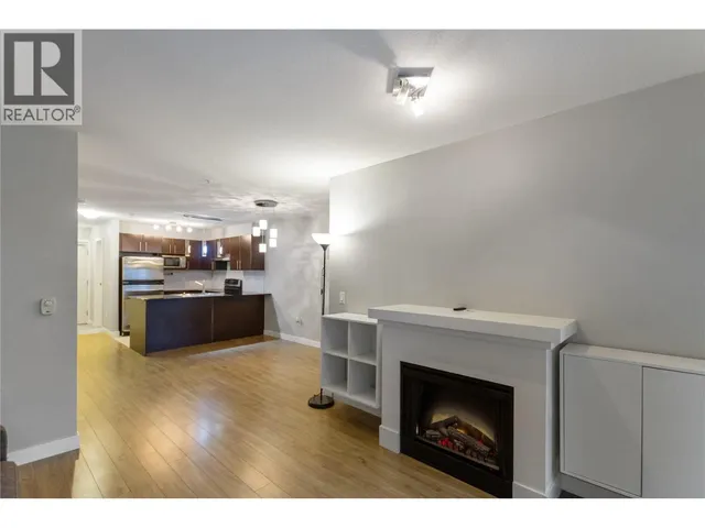310 - 1633 MACKAY AVENUE, North Vancouver 4