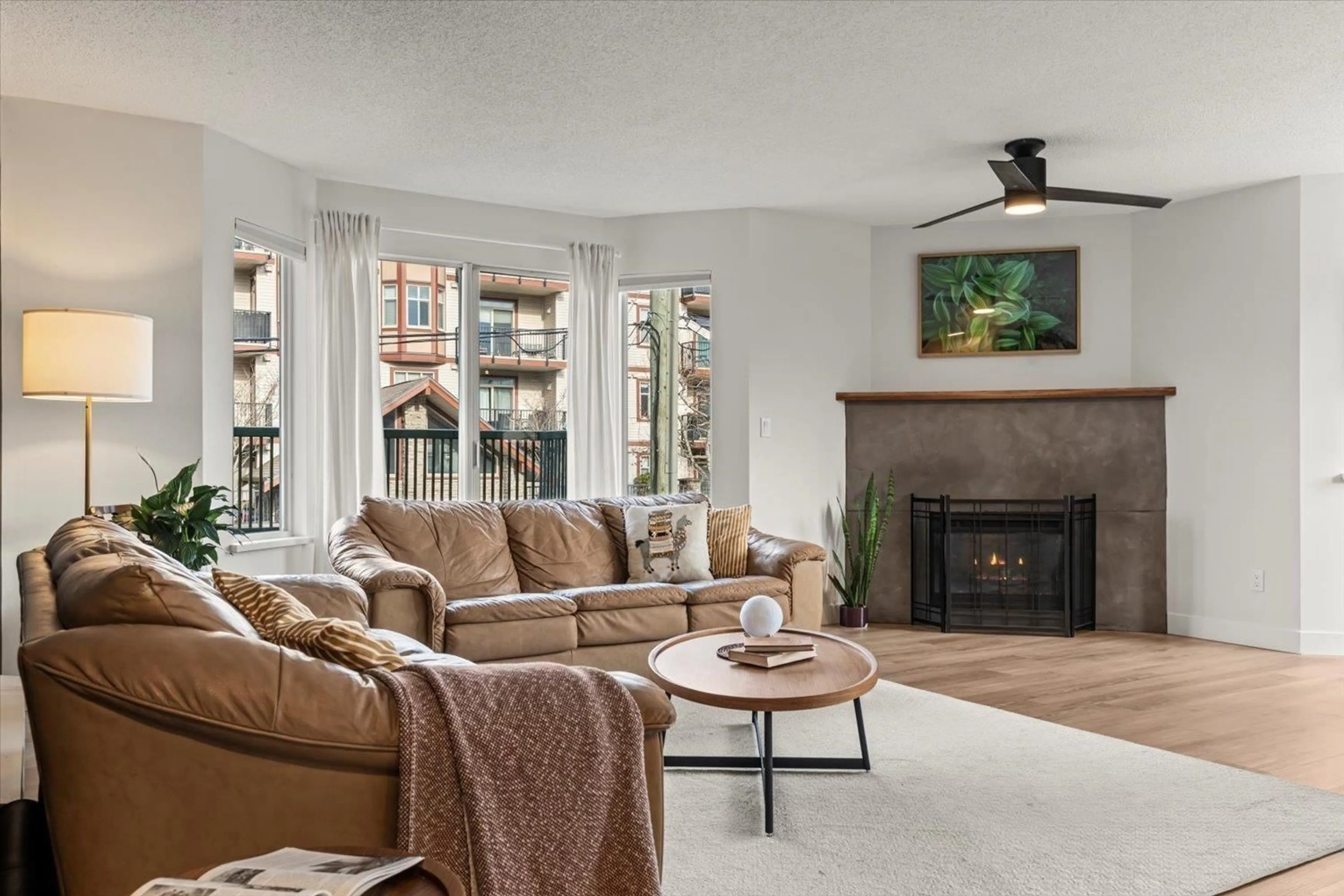 Living room with furniture, unknown for 103 - 45604 BRETT AVENUE, Chilliwack British Columbia V2P1N9