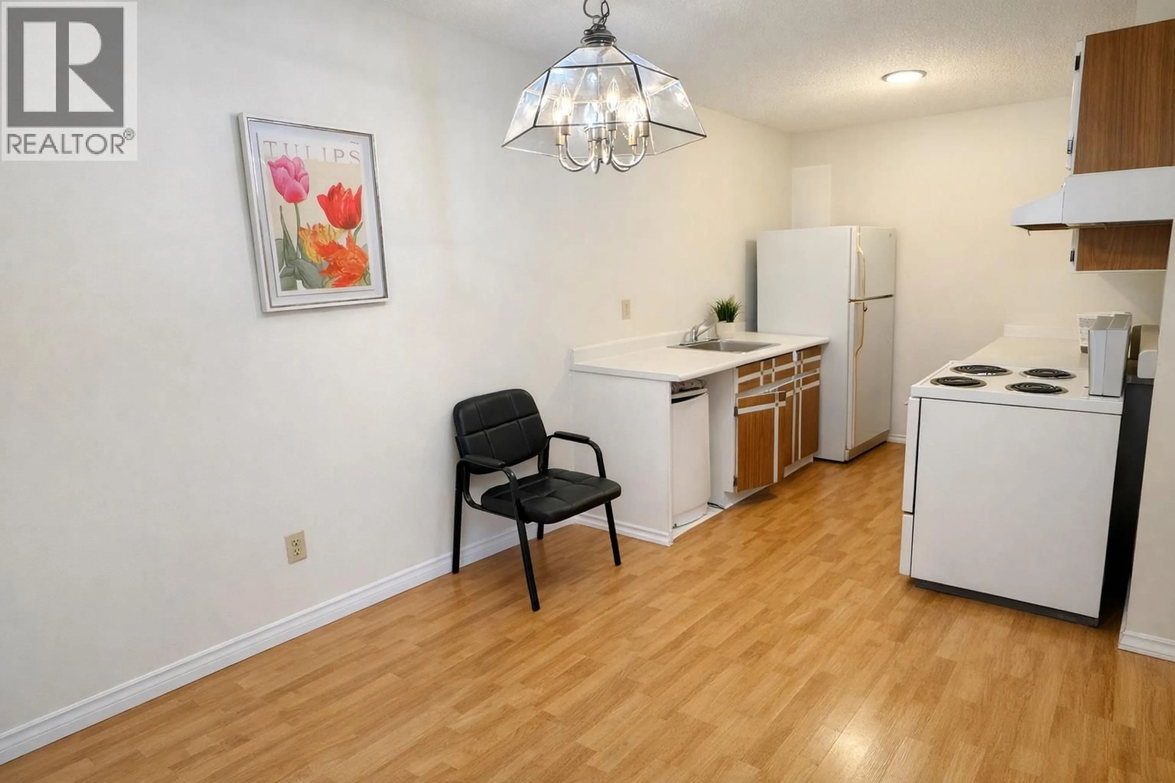 Unknown for 203 - 7200 LINDSAY ROAD, Richmond British Columbia V7C3M6