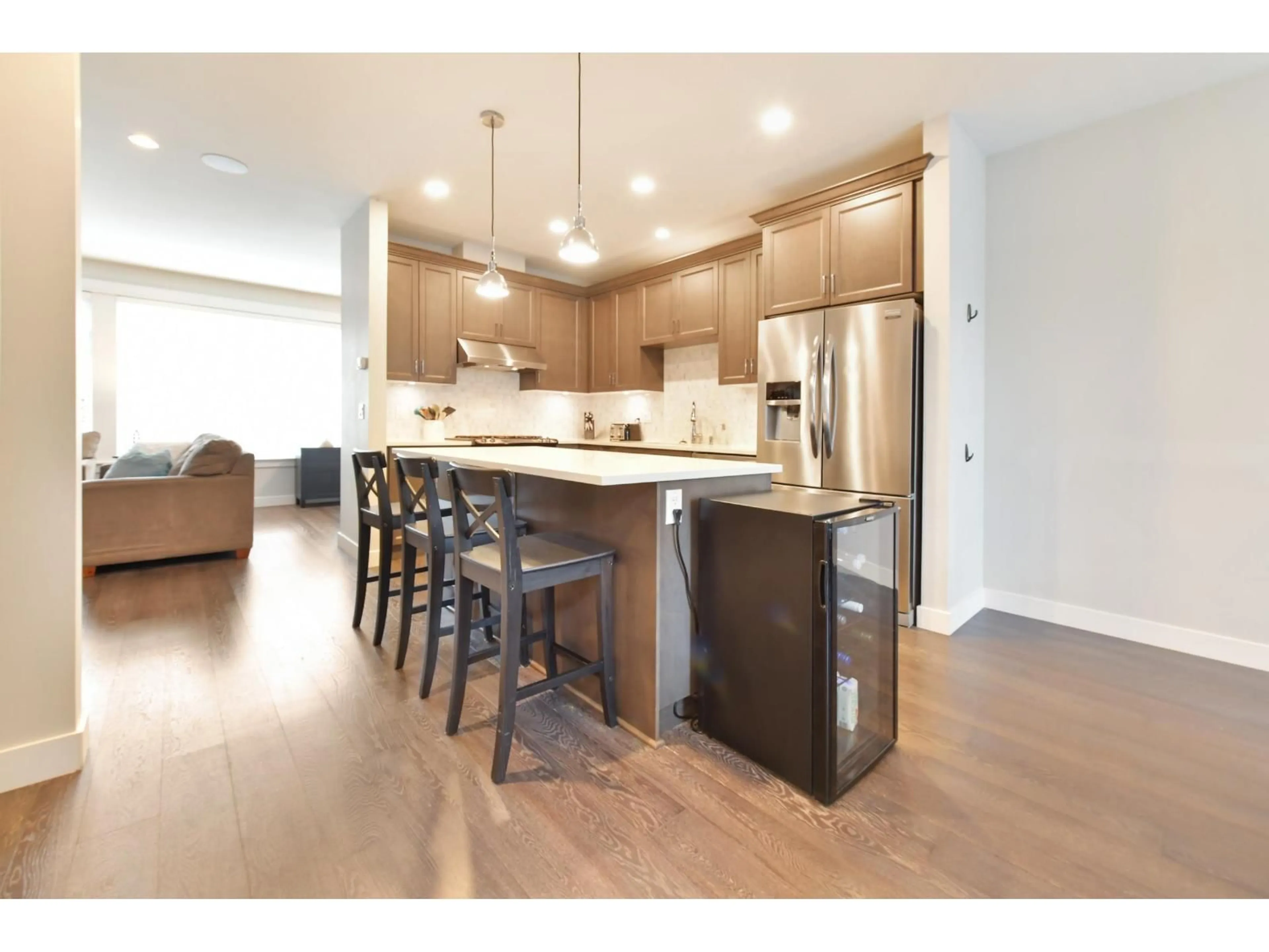 Open concept kitchen, wood/laminate floor for 17 - 3303 ROSEMARY HEIGHTS CRESCENT, Surrey British Columbia V3Z0K7