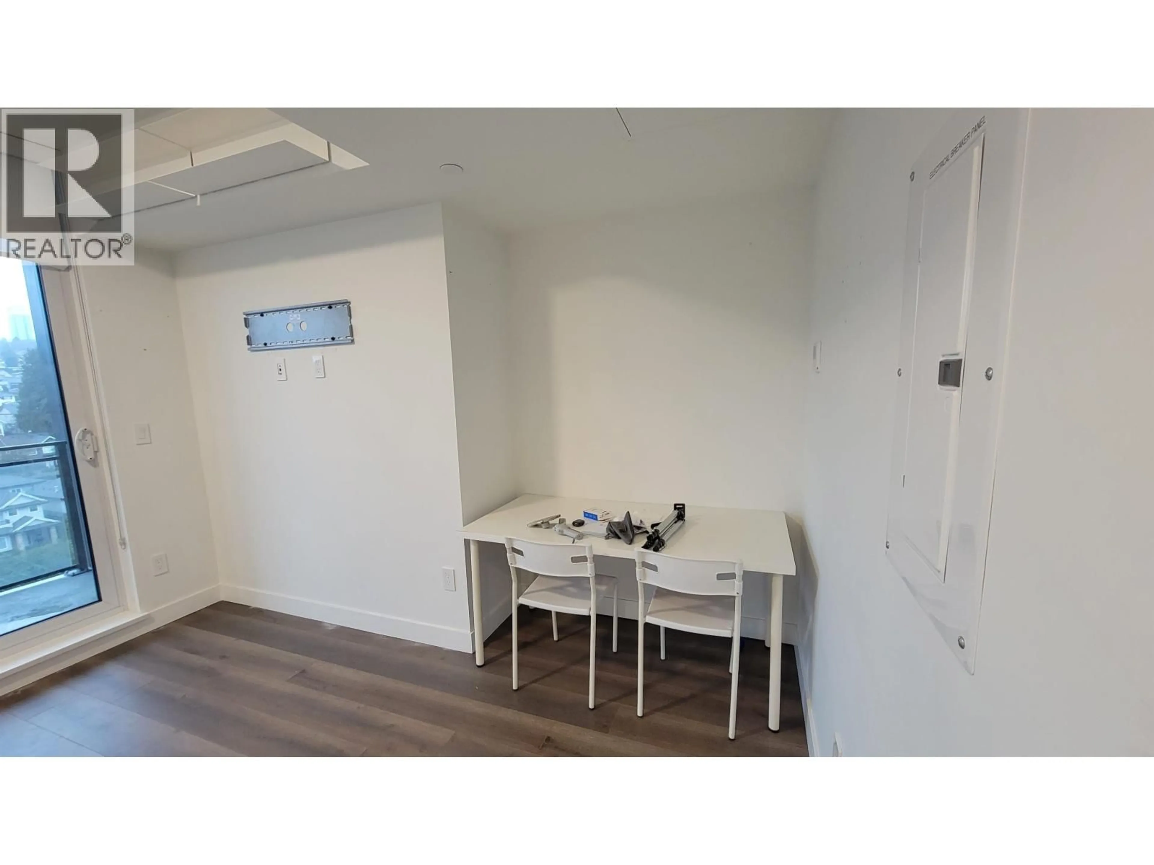 A pic of a room for 1008 - 901 LOUGHEED HIGHWAY, Coquitlam British Columbia V3K3T3