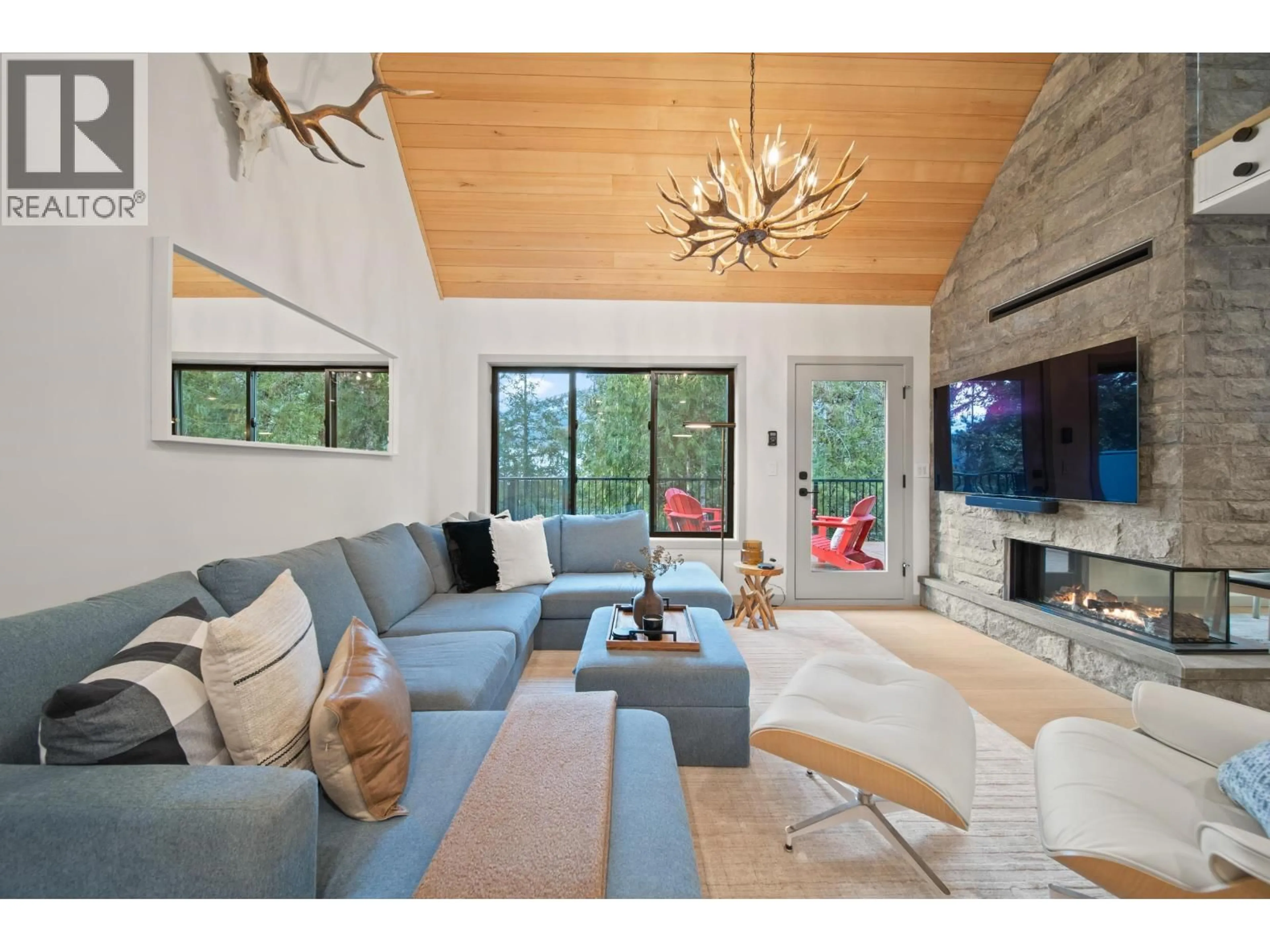 Living room with furniture, wood/laminate floor for 2142 TIMBER RIDGE, Whistler British Columbia V8E0A8