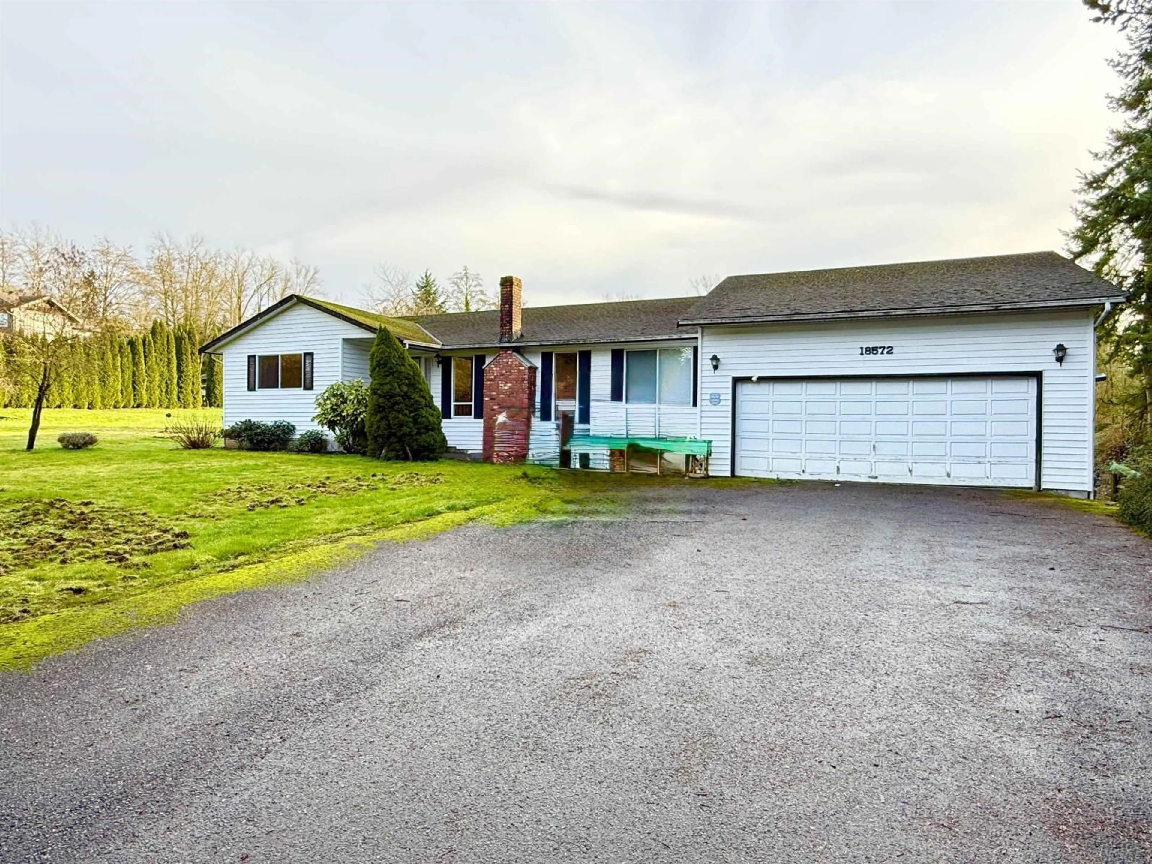 A pic from outside/outdoor area/front of a property/back of a property/a pic from drone, street for 18572 76 AVENUE, Surrey British Columbia V4N3G5