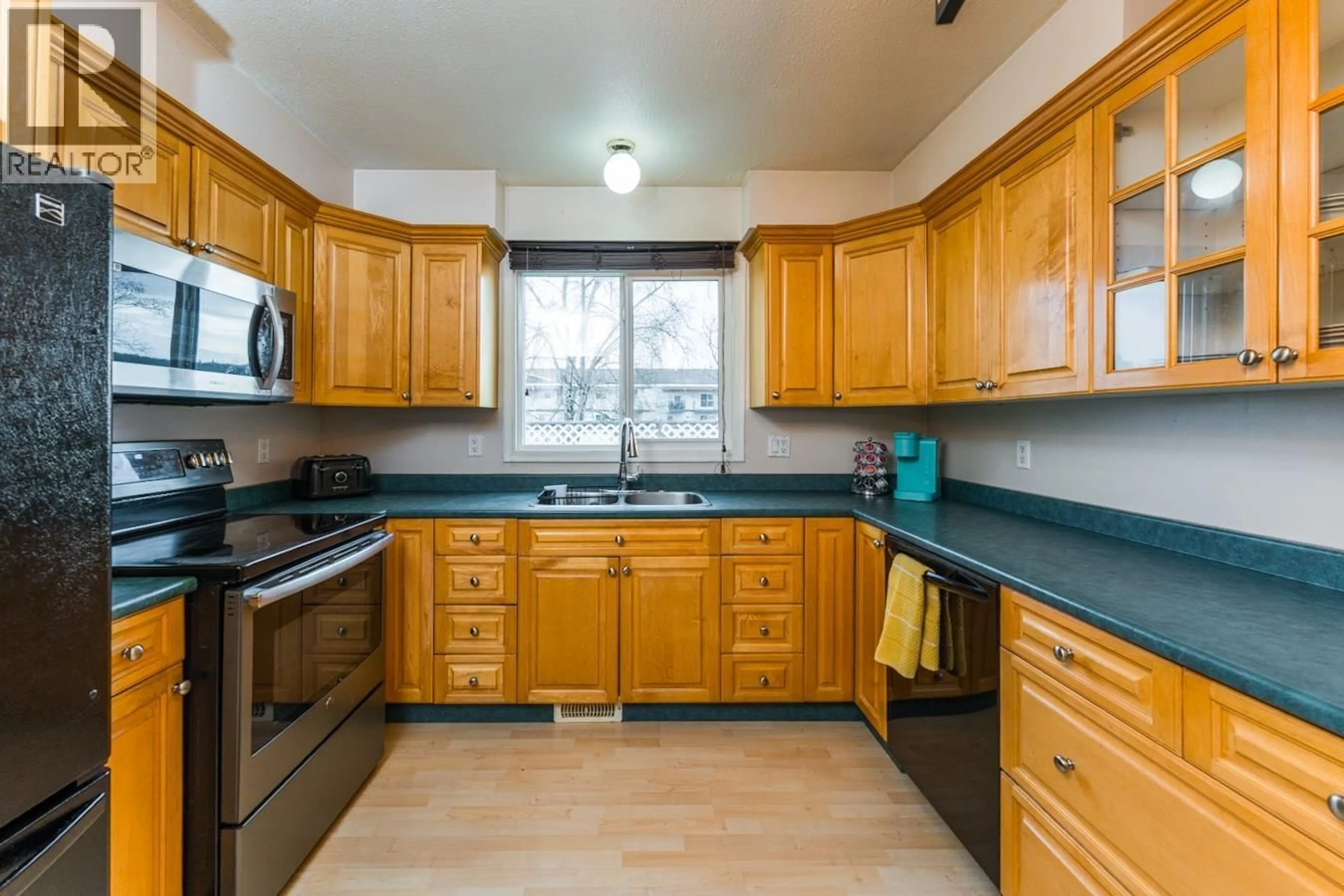 Standard kitchen, unknown for 1407 FRASER CRESCENT, Prince George British Columbia V2M3Y1
