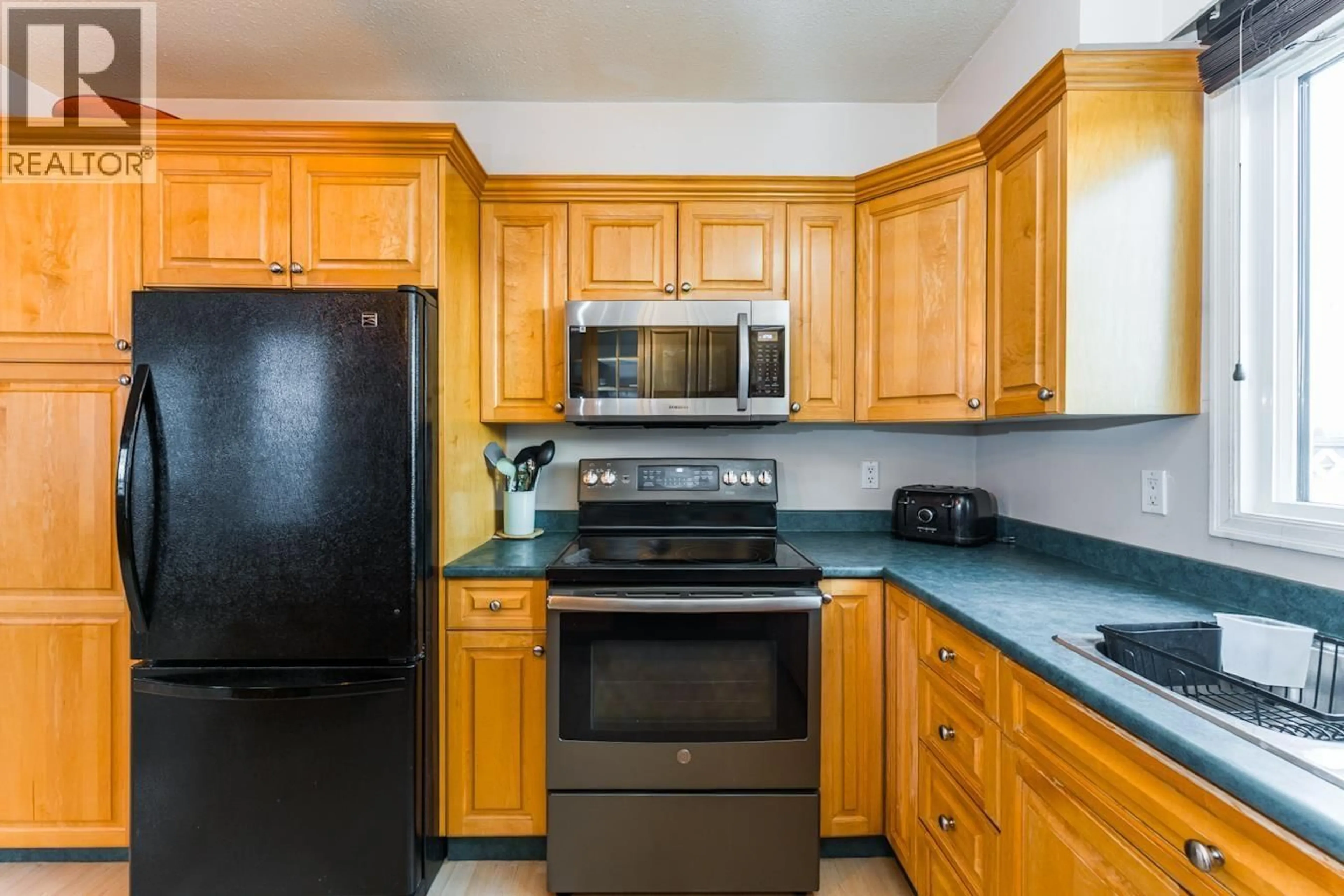 Standard kitchen, unknown for 1407 FRASER CRESCENT, Prince George British Columbia V2M3Y1