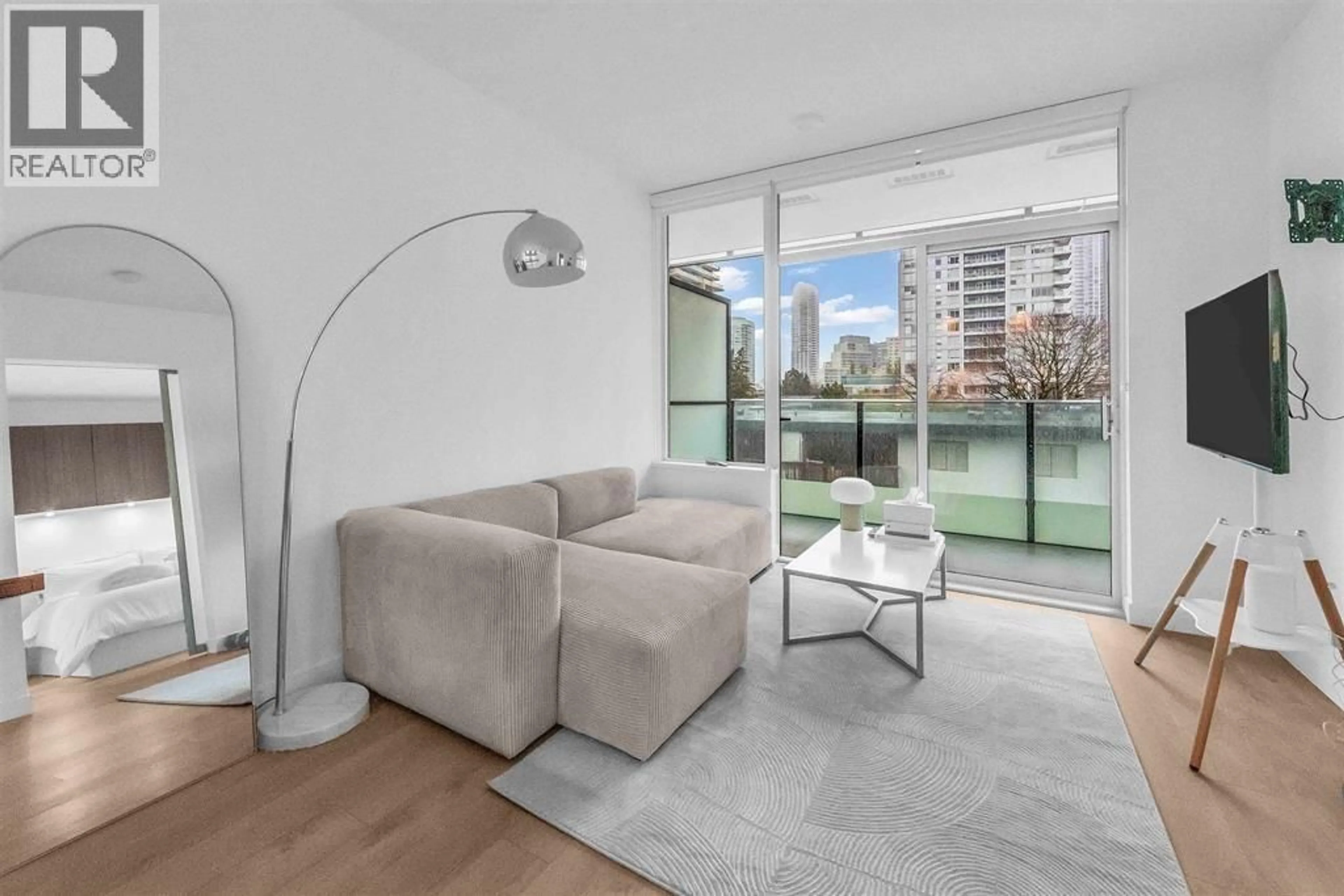 Living room with furniture, unknown for 401 - 6463 SILVER AVENUE, Richmond British Columbia V5H0K4