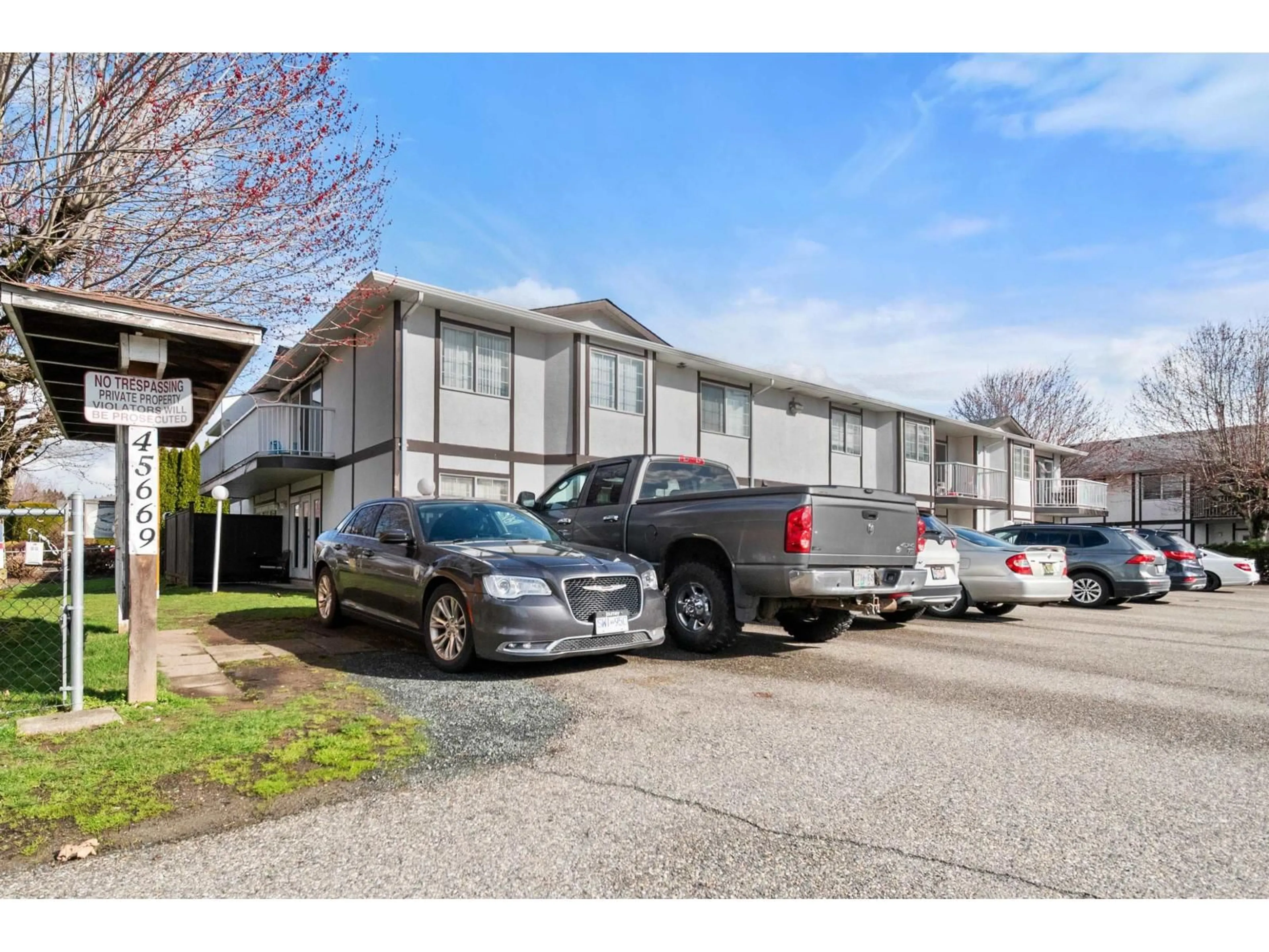 Unknown for 215 - 45669 MCINTOSH DRIVE, Chilliwack British Columbia V2P6V4