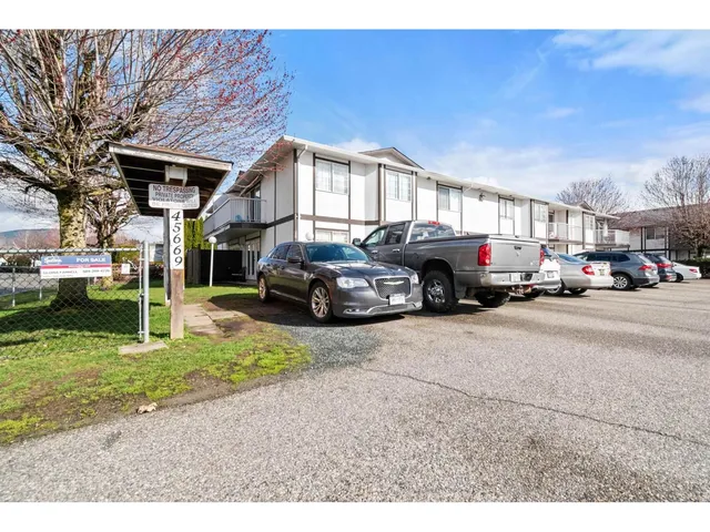 215 - 45669 MCINTOSH DRIVE, Chilliwack 2
