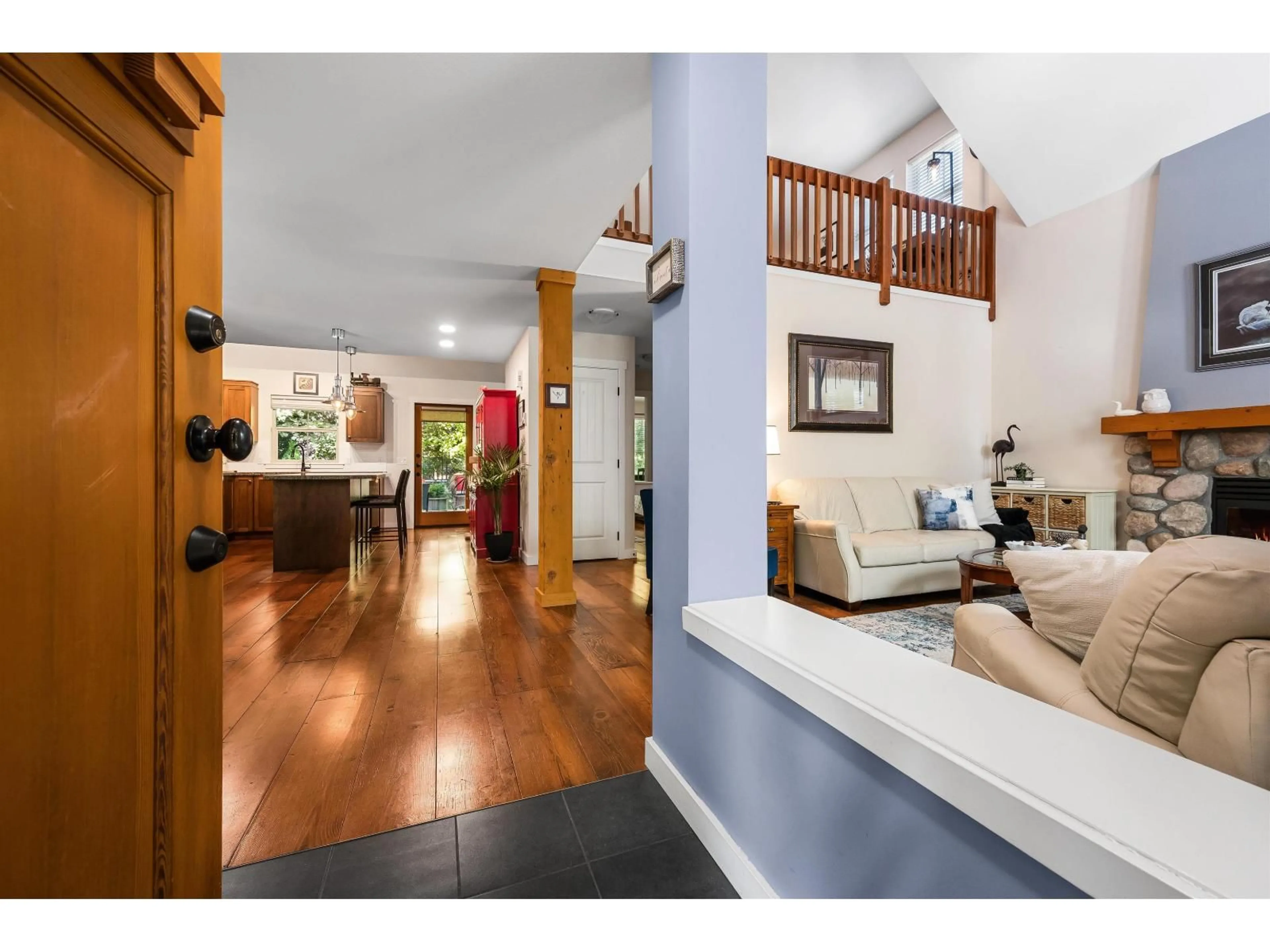 Indoor entryway for 1845 MOSSY GREEN WAY, Lindell Beach British Columbia V2R0E1