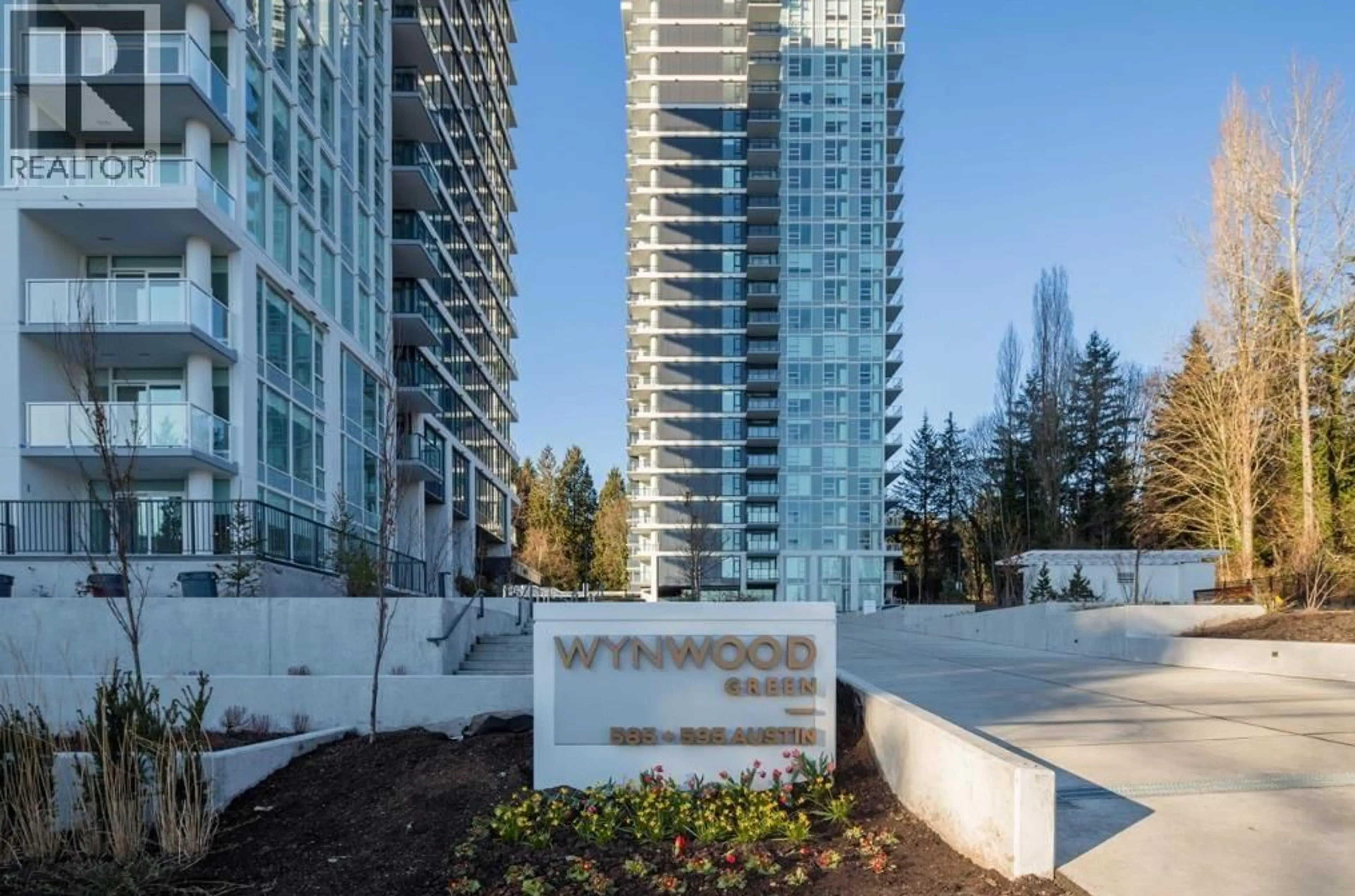 Indoor foyer for 606 - 585 AUSTIN AVENUE, Coquitlam British Columbia V3K0G6