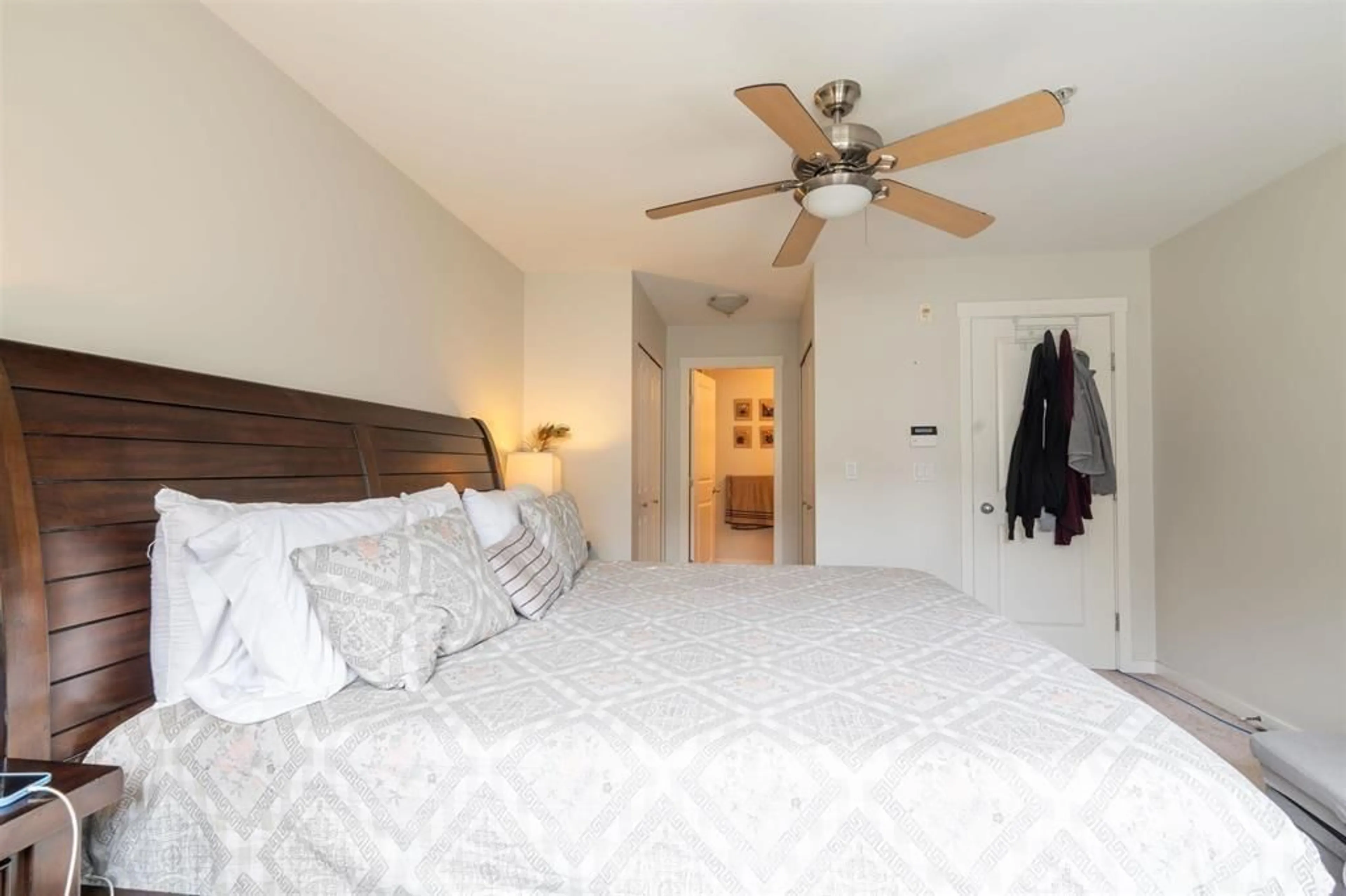 Bedroom with bed, unknown for 80 - 12711 64 AVENUE, Surrey British Columbia V3W3P3