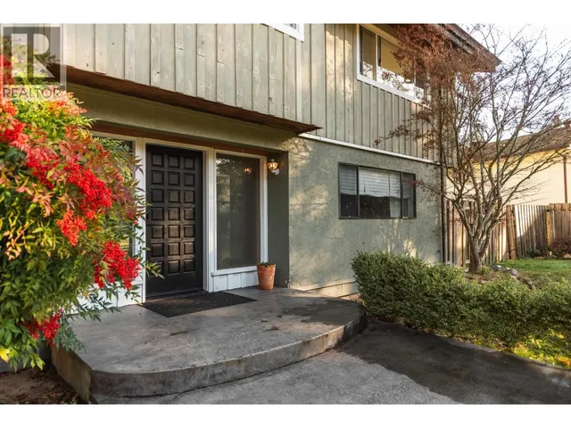 7862 EAGLE DRIVE, Halfmoon Bay 2