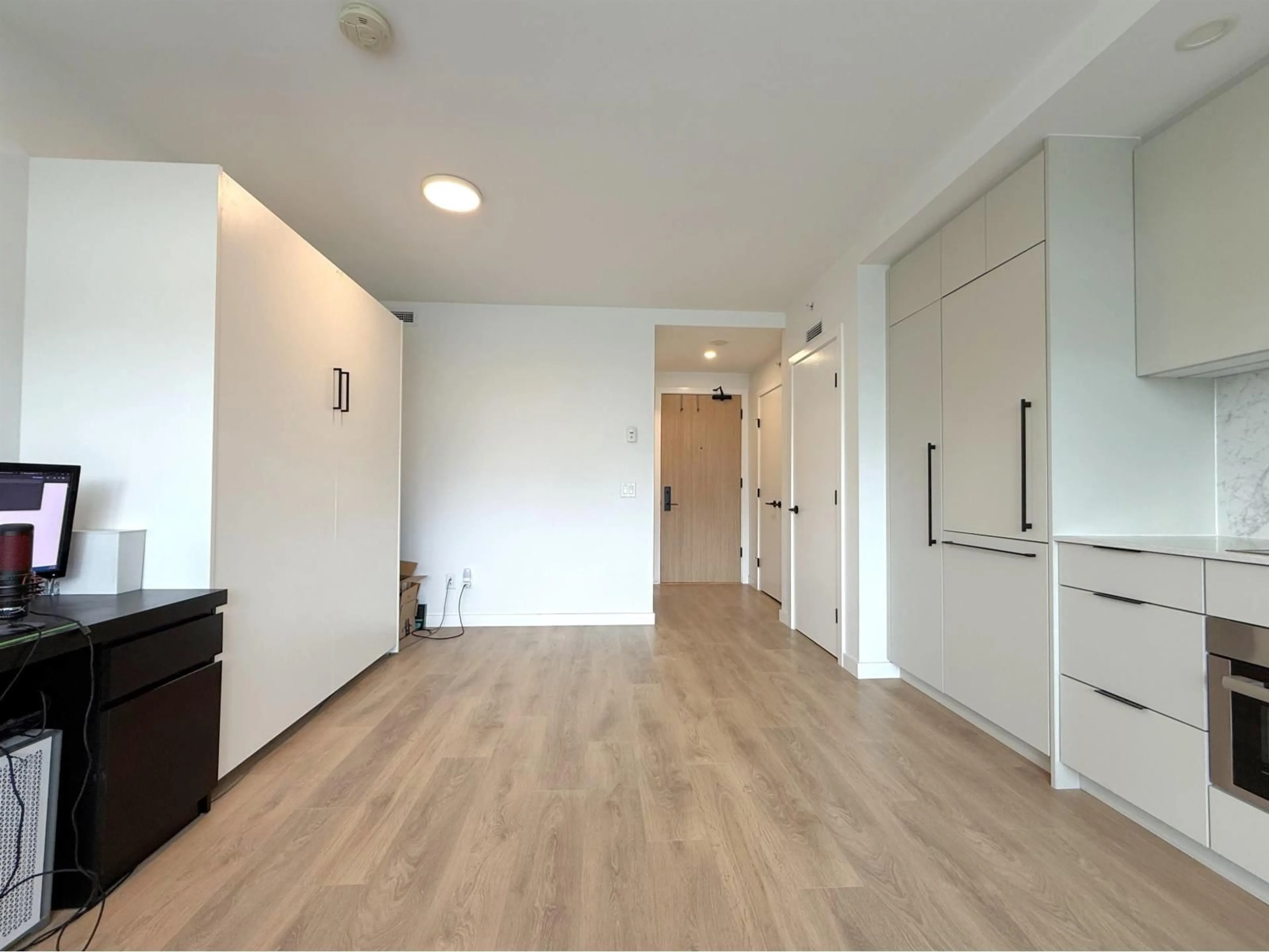 A pic of a room for 13685 102 AVENUE, Surrey British Columbia V3T0S2