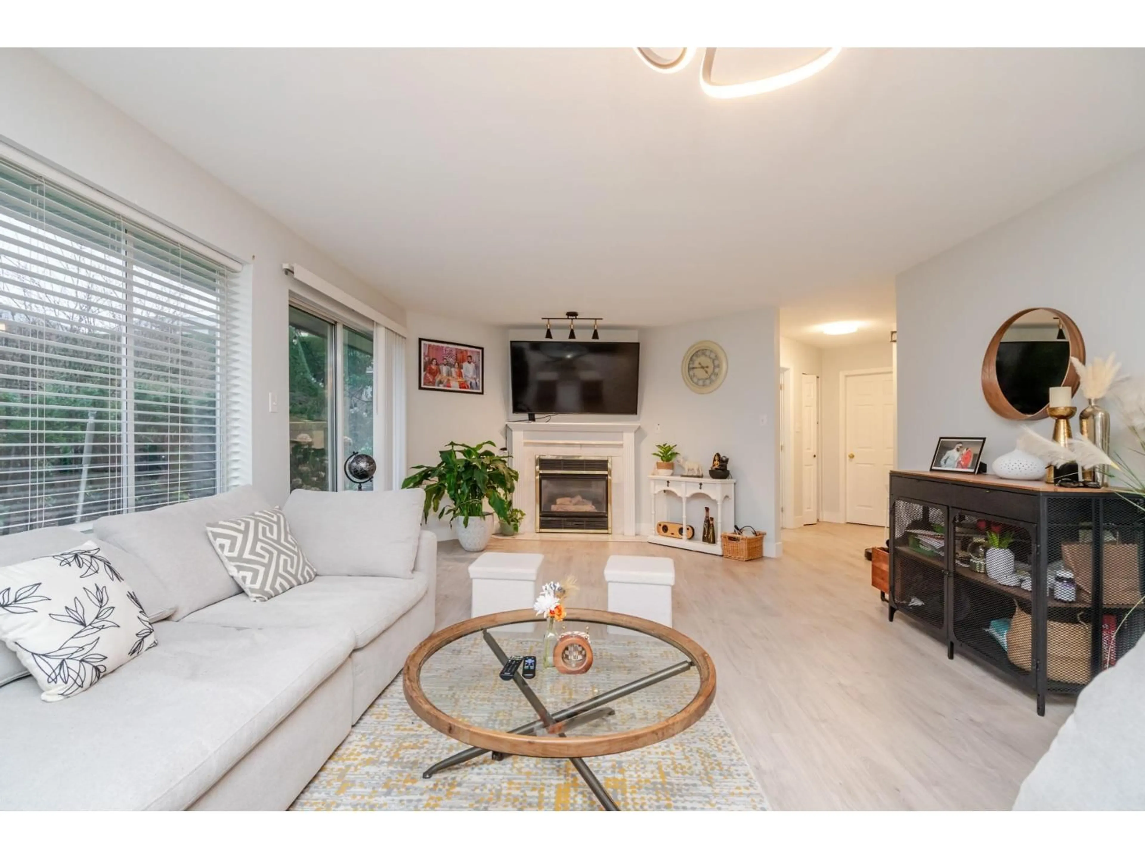 Living room with furniture, unknown for 125 - 3080 TOWNLINE ROAD, Abbotsford British Columbia V2T5M2