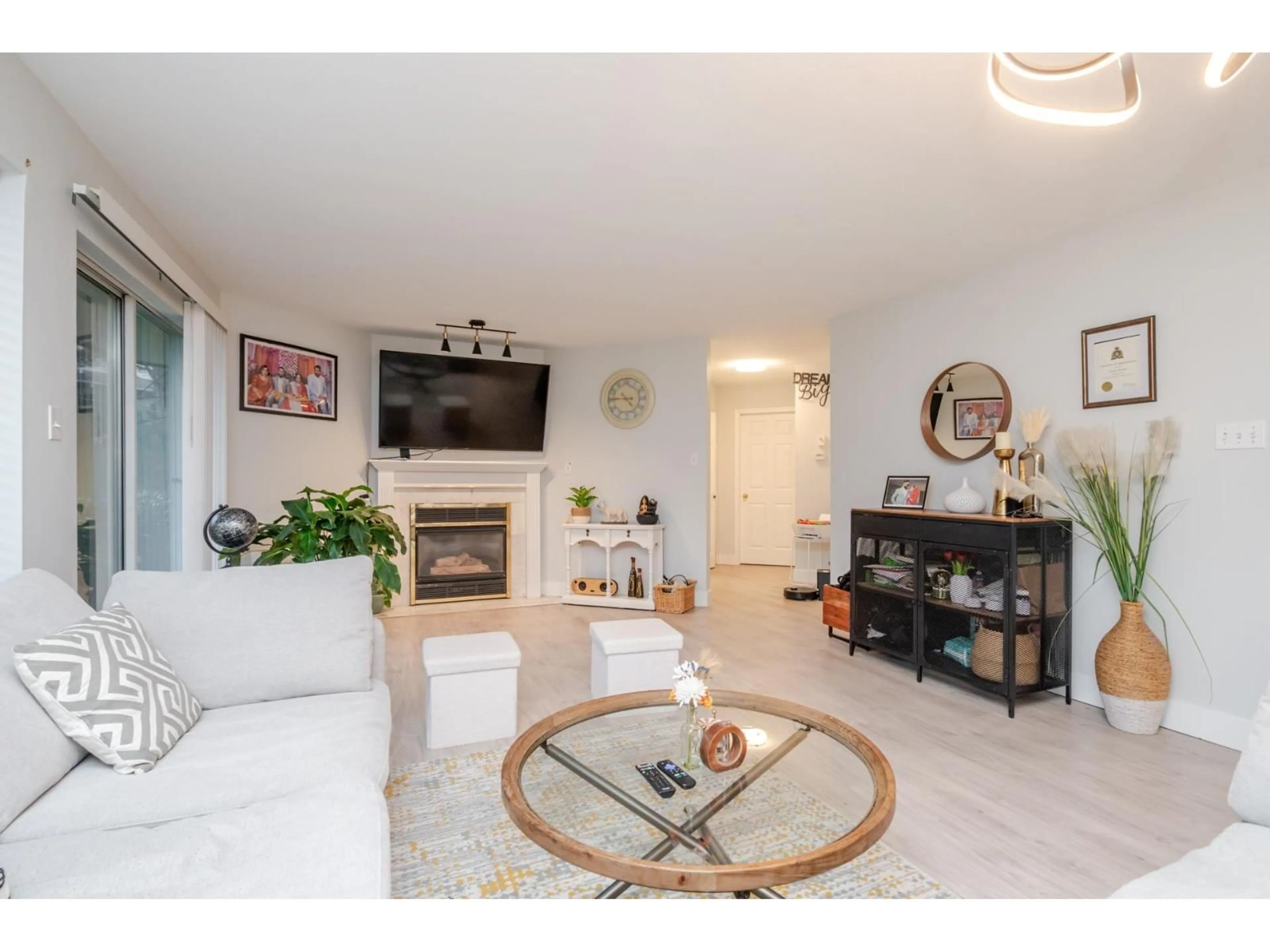 Living room with furniture, unknown for 125 - 3080 TOWNLINE ROAD, Abbotsford British Columbia V2T5M2