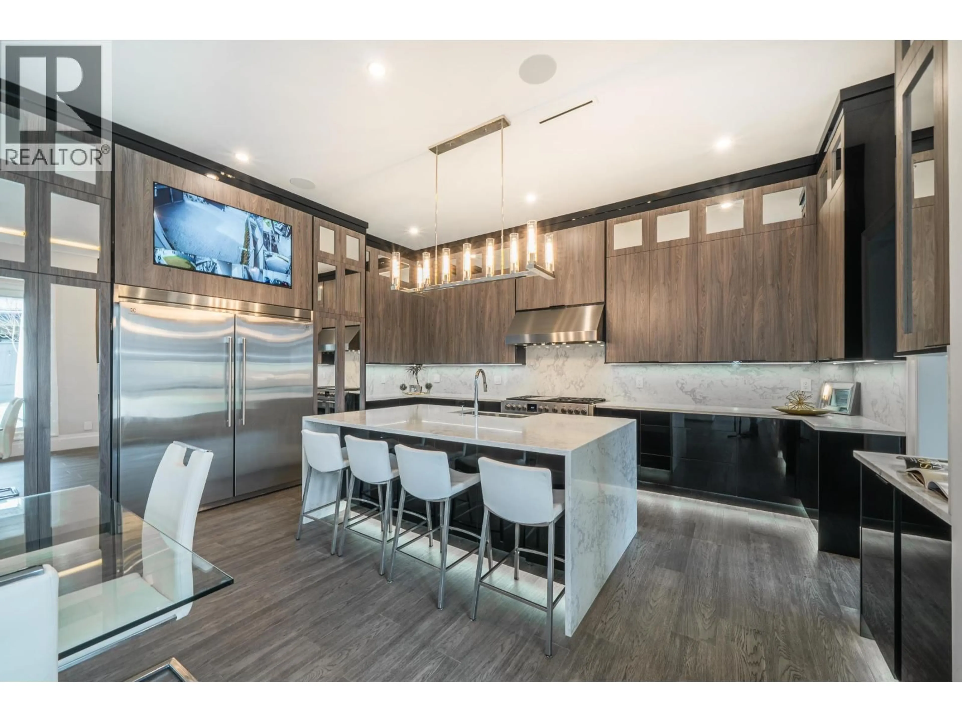 Contemporary kitchen, unknown for 10140 LEONARD ROAD, Richmond British Columbia V7A2N3