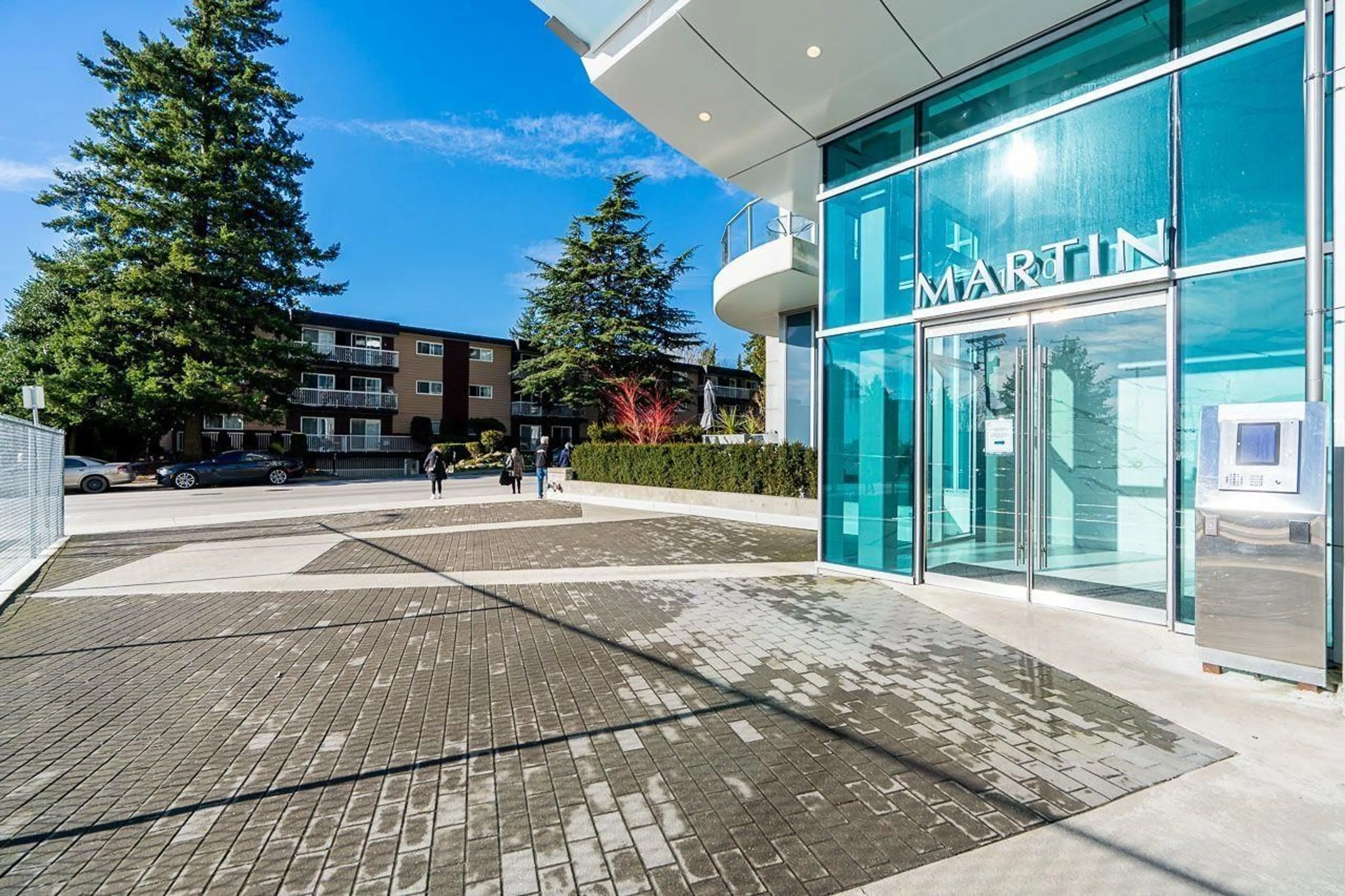 Indoor foyer for 901 - 1500 MARTIN STREET, White Rock British Columbia V4B0C2