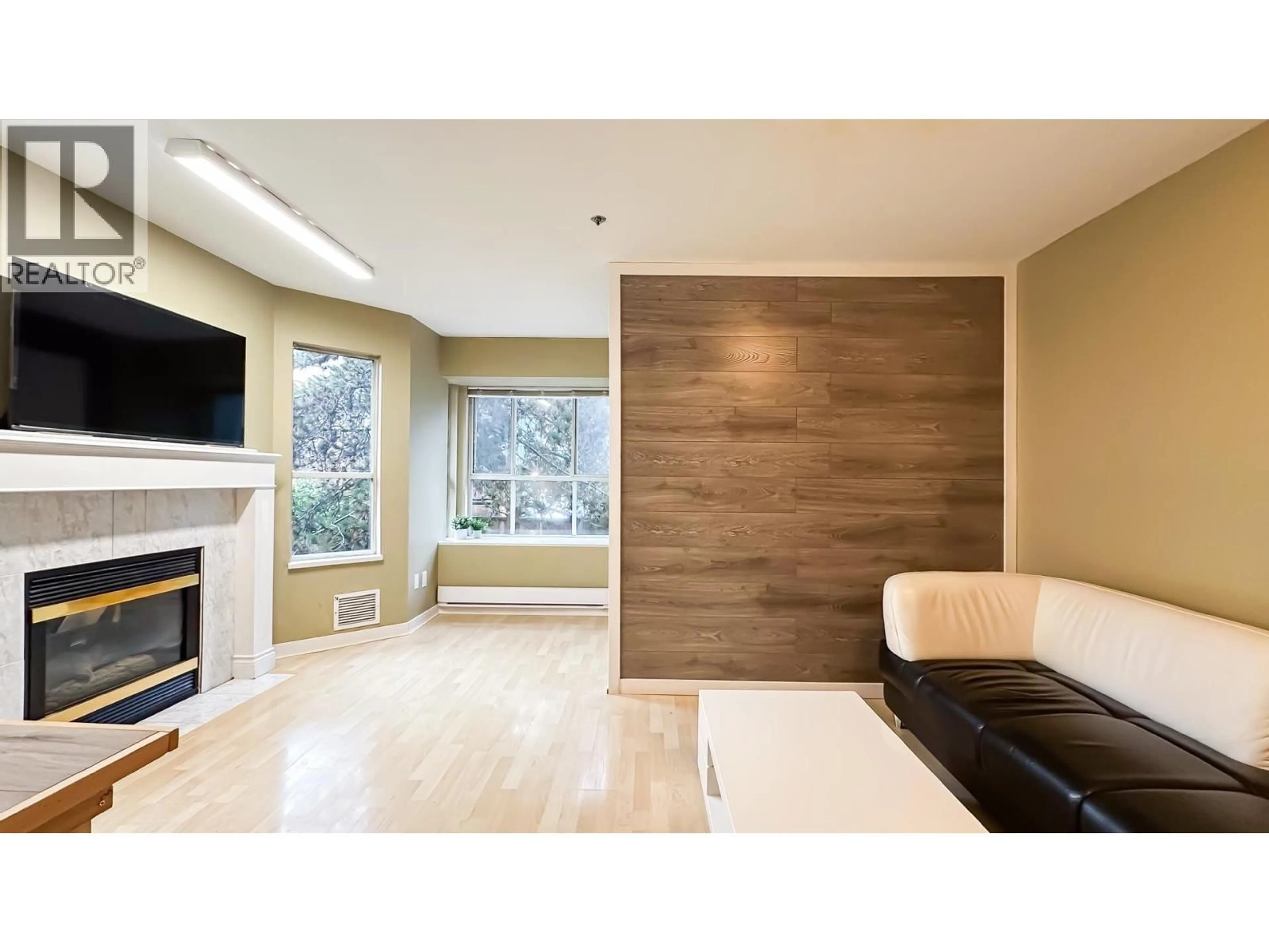 Unknown for 302 - 120 GARDEN DRIVE, Vancouver British Columbia V5L4P4