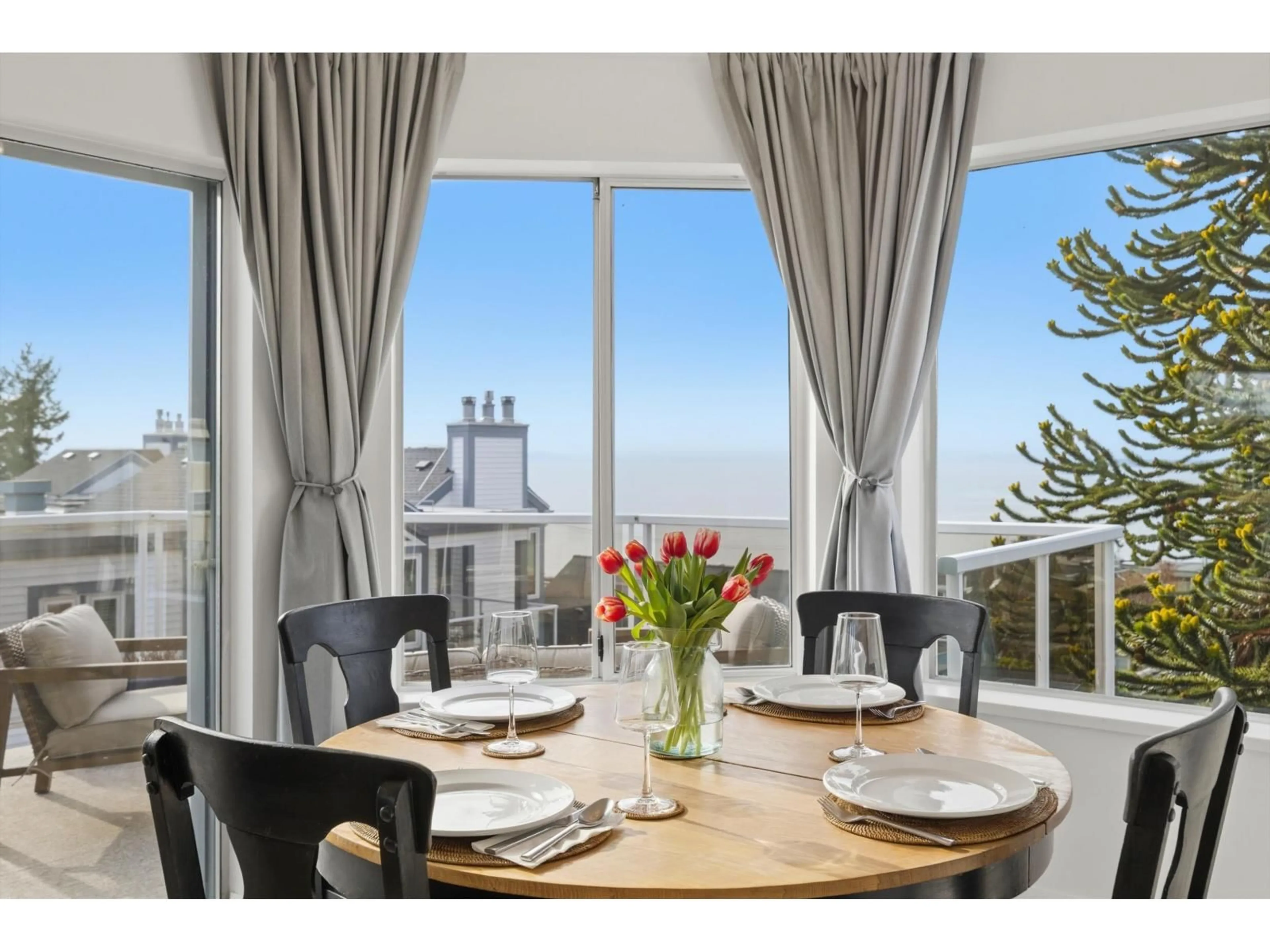 Dining room, unknown for 302 - 15130 PROSPECT AVENUE, White Rock British Columbia V4B2B9