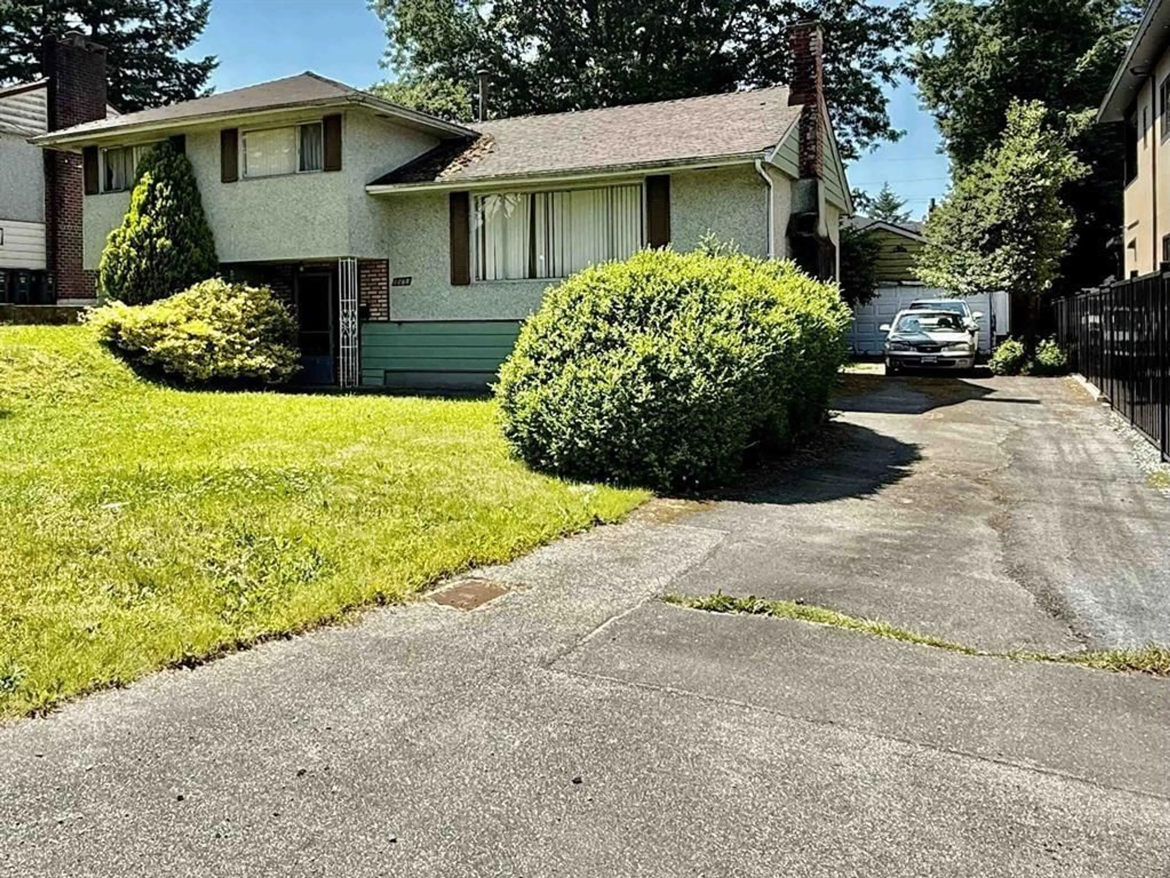 Unknown for 9871 124A STREET, Surrey British Columbia V3V4W2