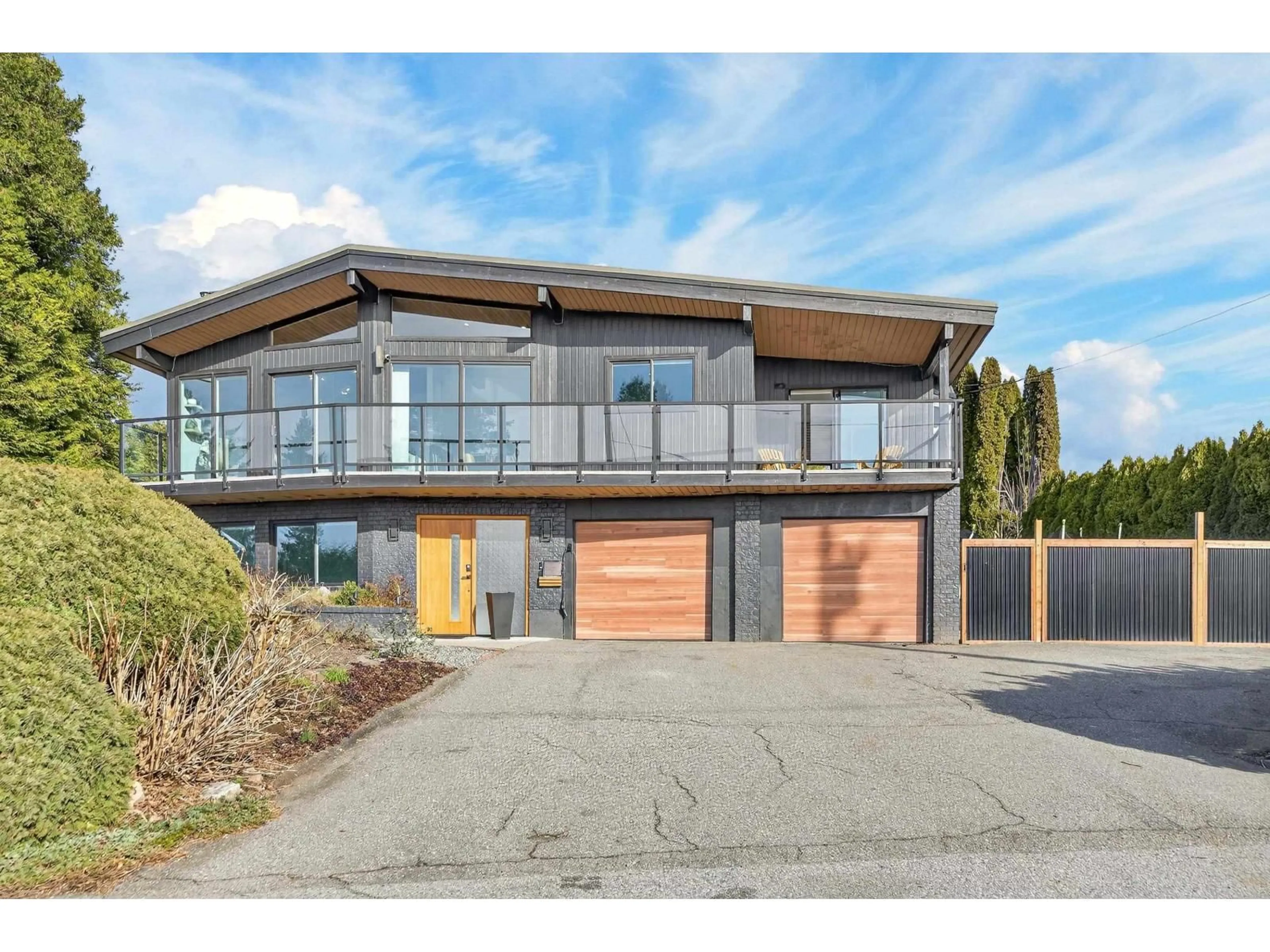 Home with brick exterior material, street for 33777 4 AVENUE, Mission British Columbia V2V1T5