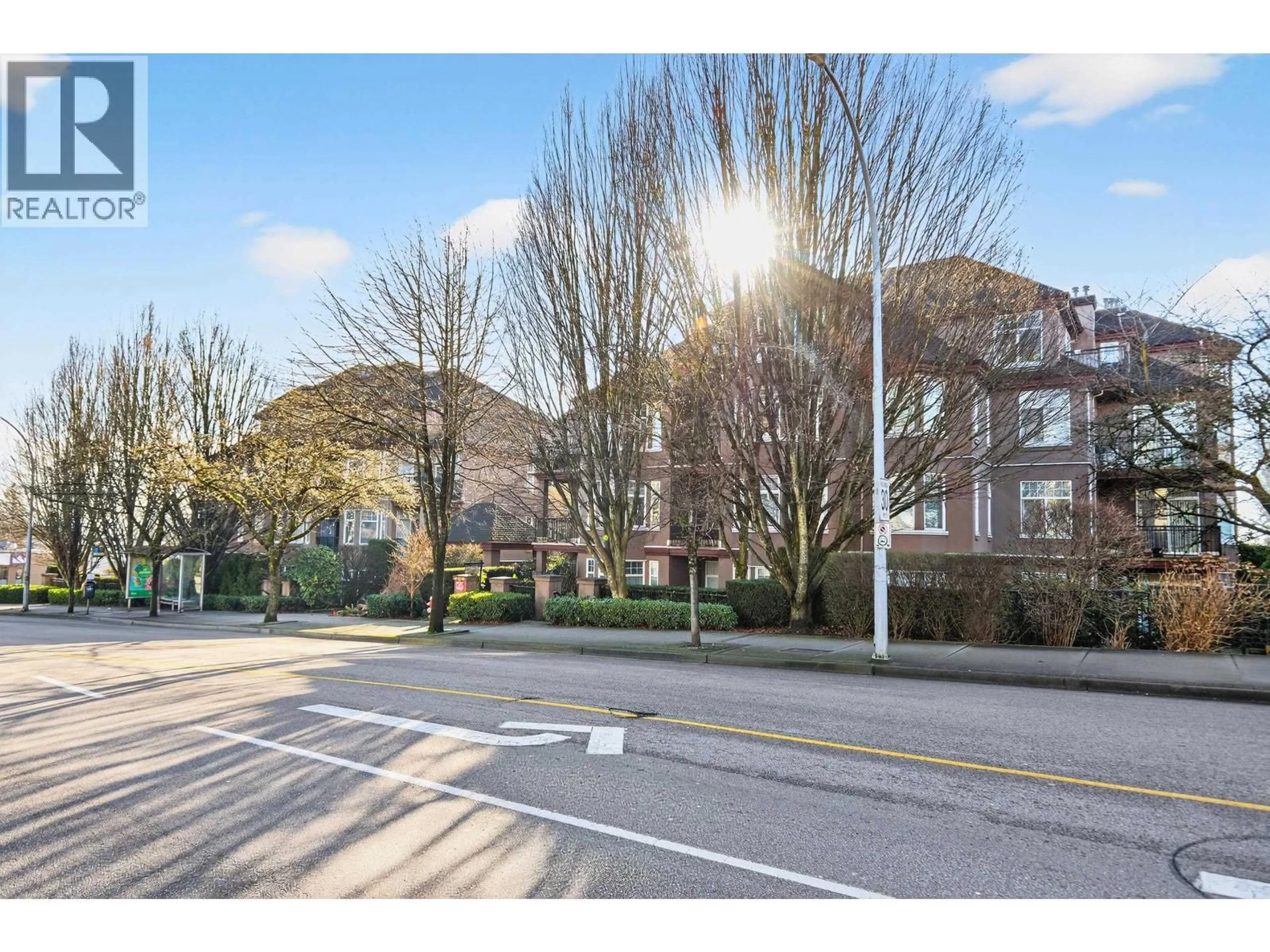 Unknown for 304 - 588 TWELFTH STREET, New Westminster British Columbia V3M4H9