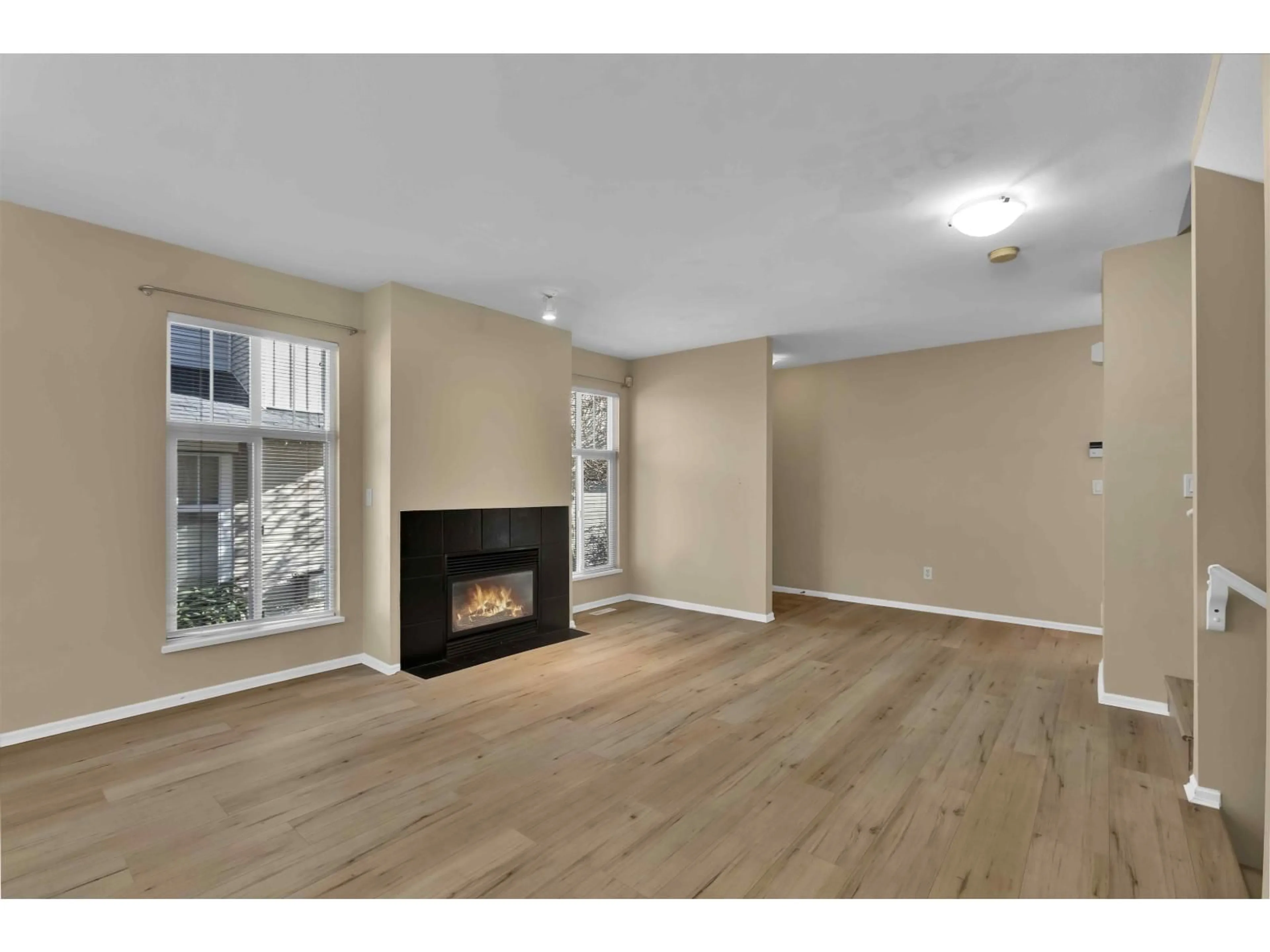 A pic of a room for 34 - 6747 137 STREET, Surrey British Columbia V3W9C4