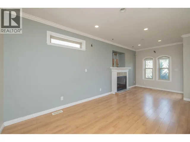 2638 CHARLES STREET, Vancouver 3