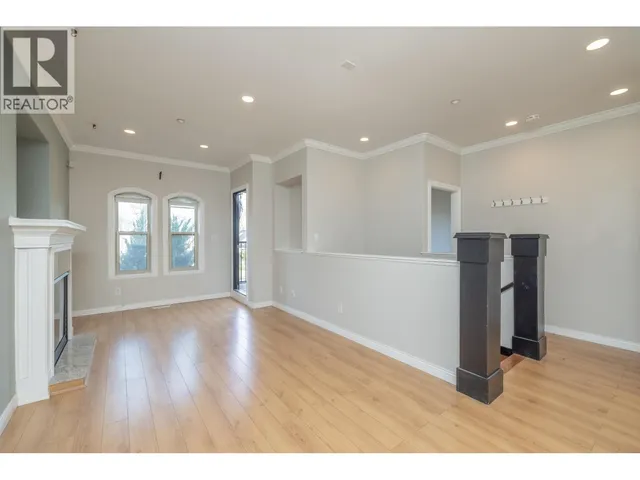 2638 CHARLES STREET, Vancouver 4