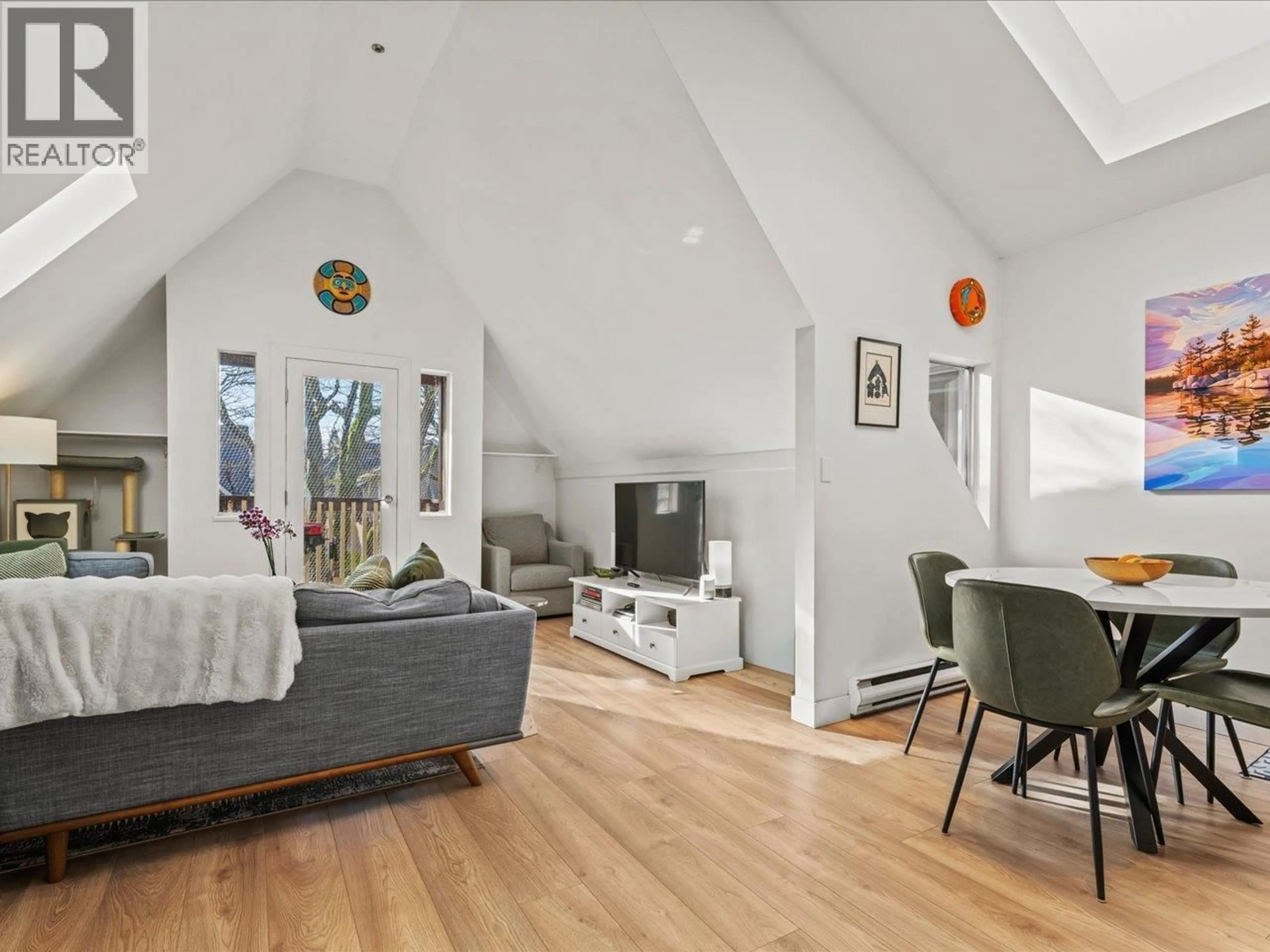 Living room with furniture, unknown for 143 13TH AVENUE, Vancouver British Columbia V5Y1V8