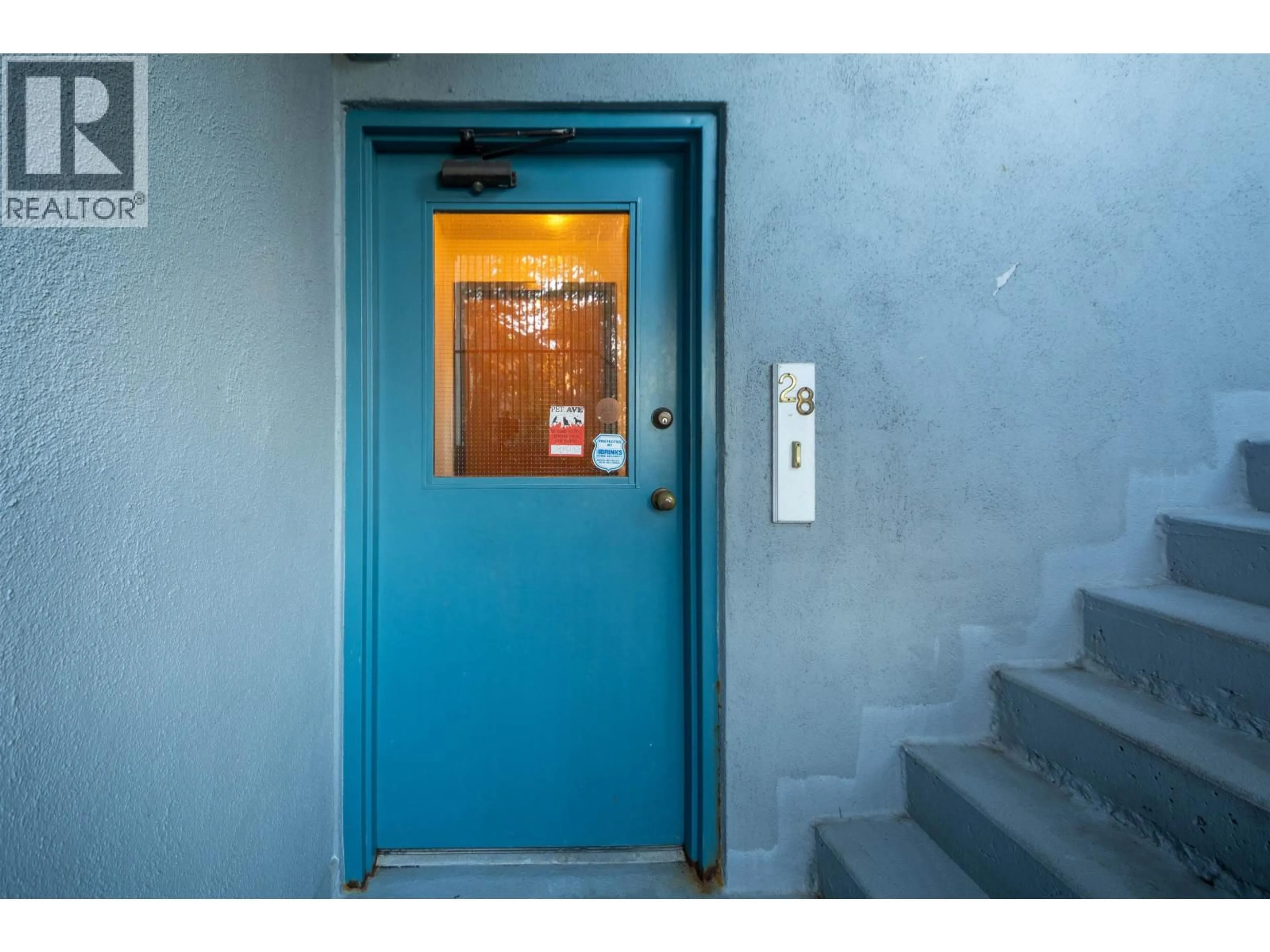 Indoor foyer for 28 - 1345 4TH AVENUE, Vancouver British Columbia V6H3Y8