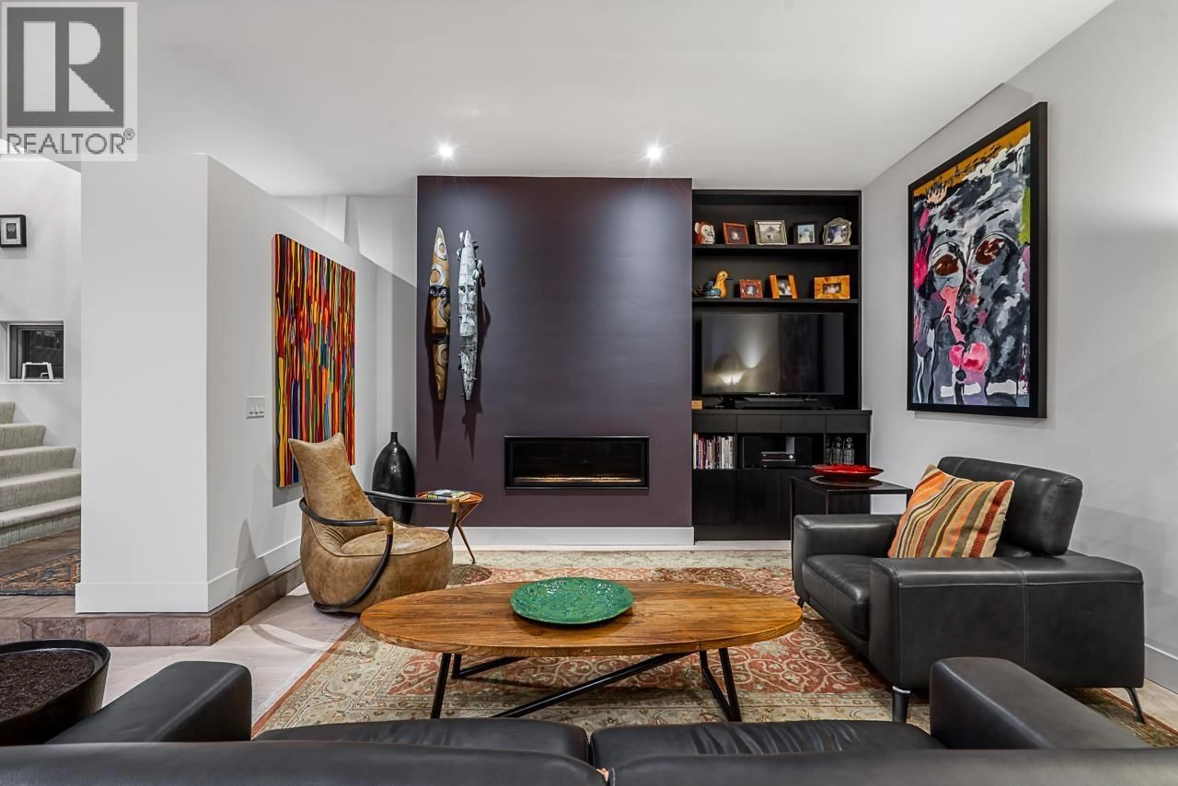 Living room with furniture, unknown for 955 20TH STREET, West Vancouver British Columbia V7V3Z2