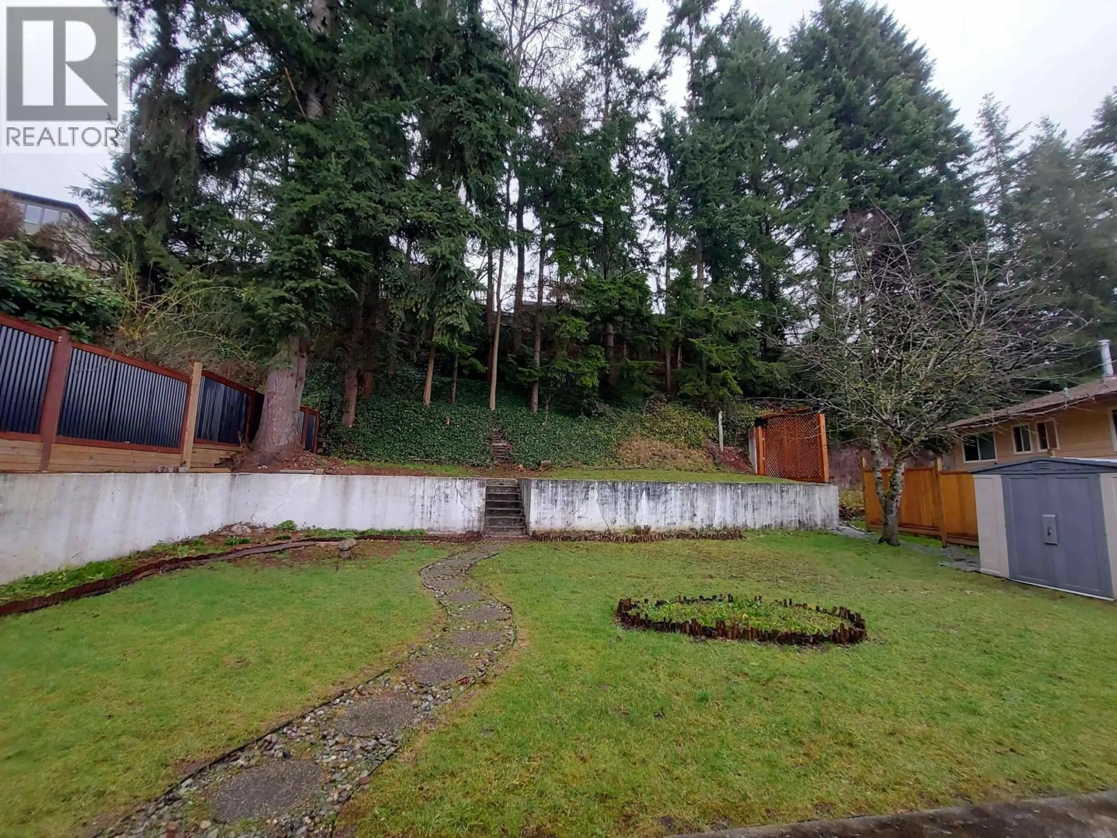 A pic from outside/outdoor area/front of a property/back of a property/a pic from drone, forest/trees view for 2519 PENSHURST COURT, Coquitlam British Columbia V3K5S2
