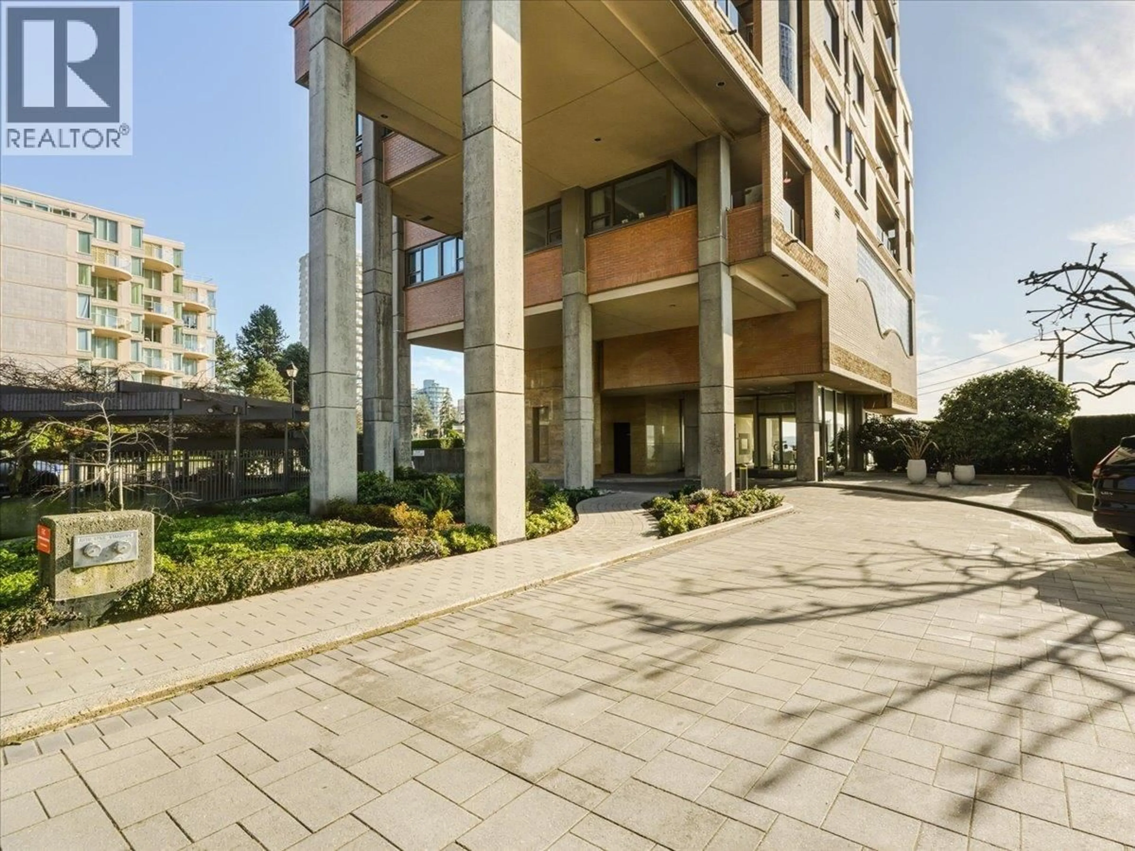 Unknown for 10 - 2250 BELLEVUE AVENUE, West Vancouver British Columbia V7V1C6